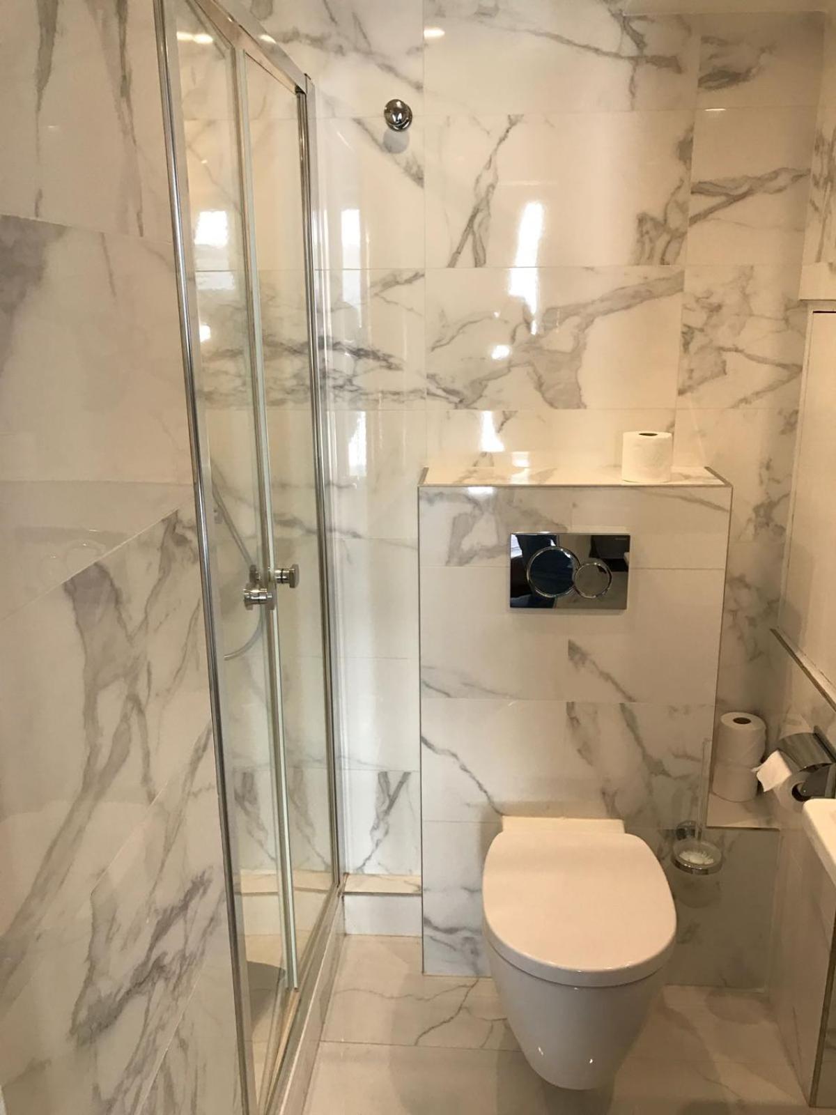 Basic Double Room with Shower photo 2