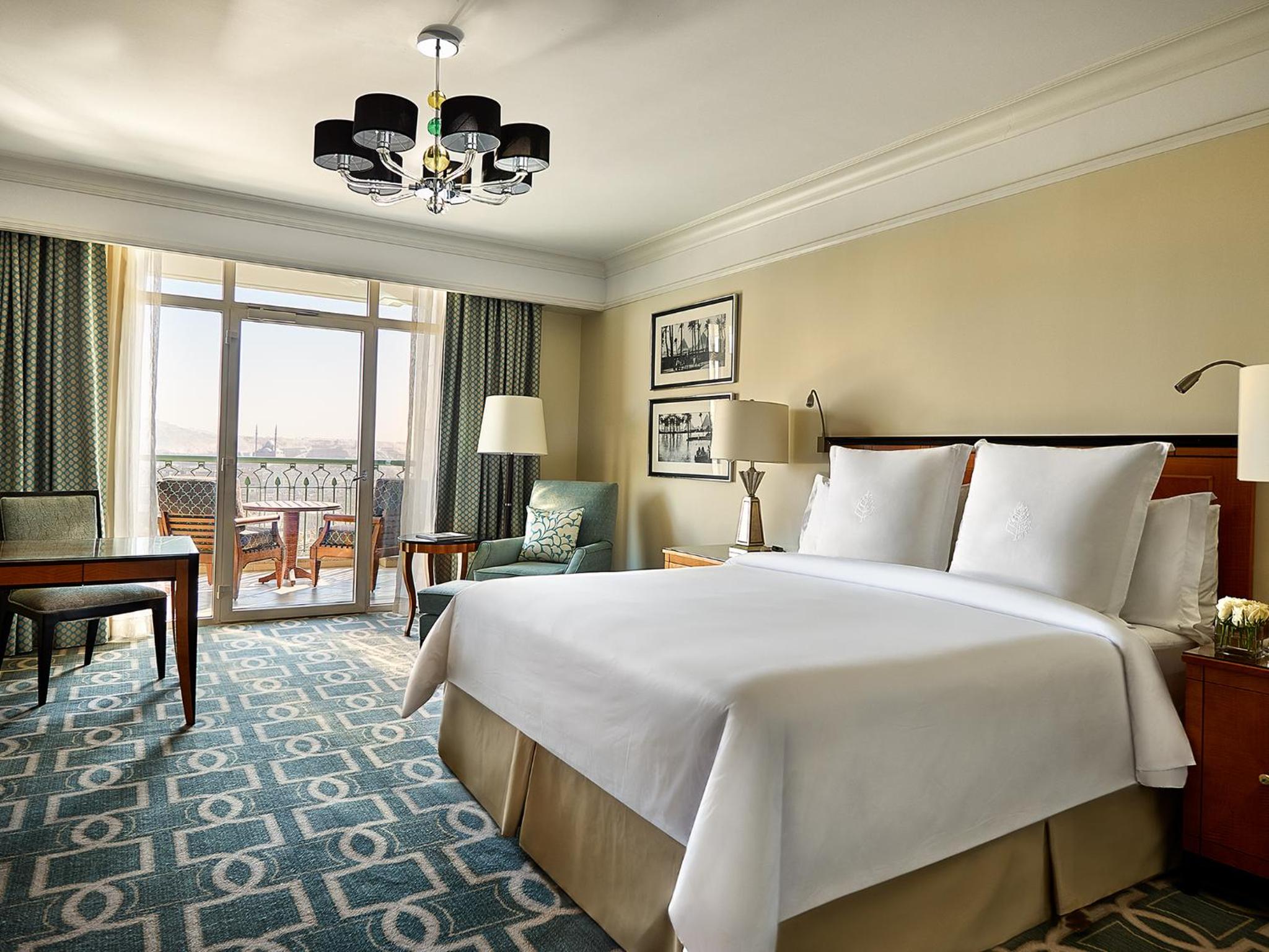 Deluxe Room - King Bed