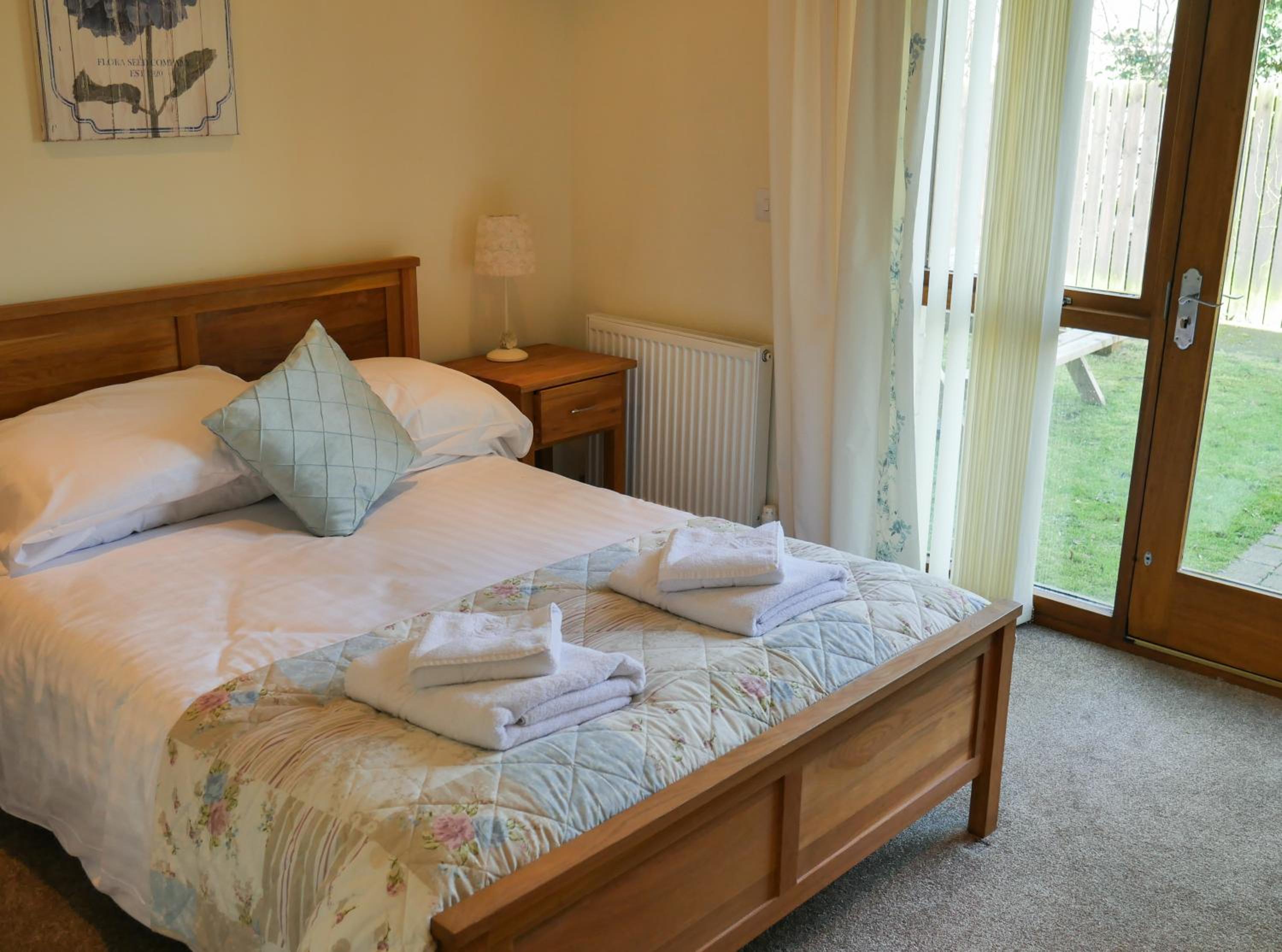 Two Bedroom Stone Built Cottage - No Dogs Allowed