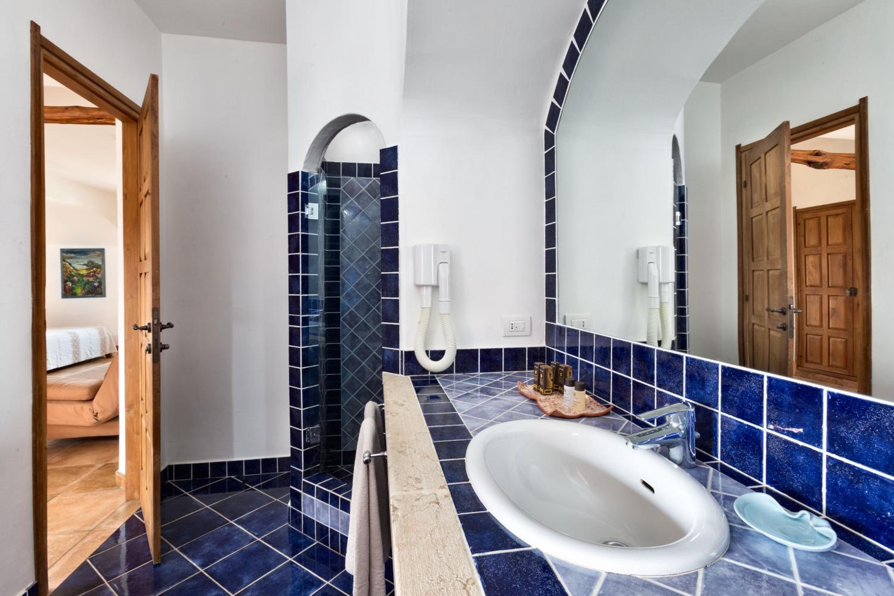 Superior Double Room - Photo 3