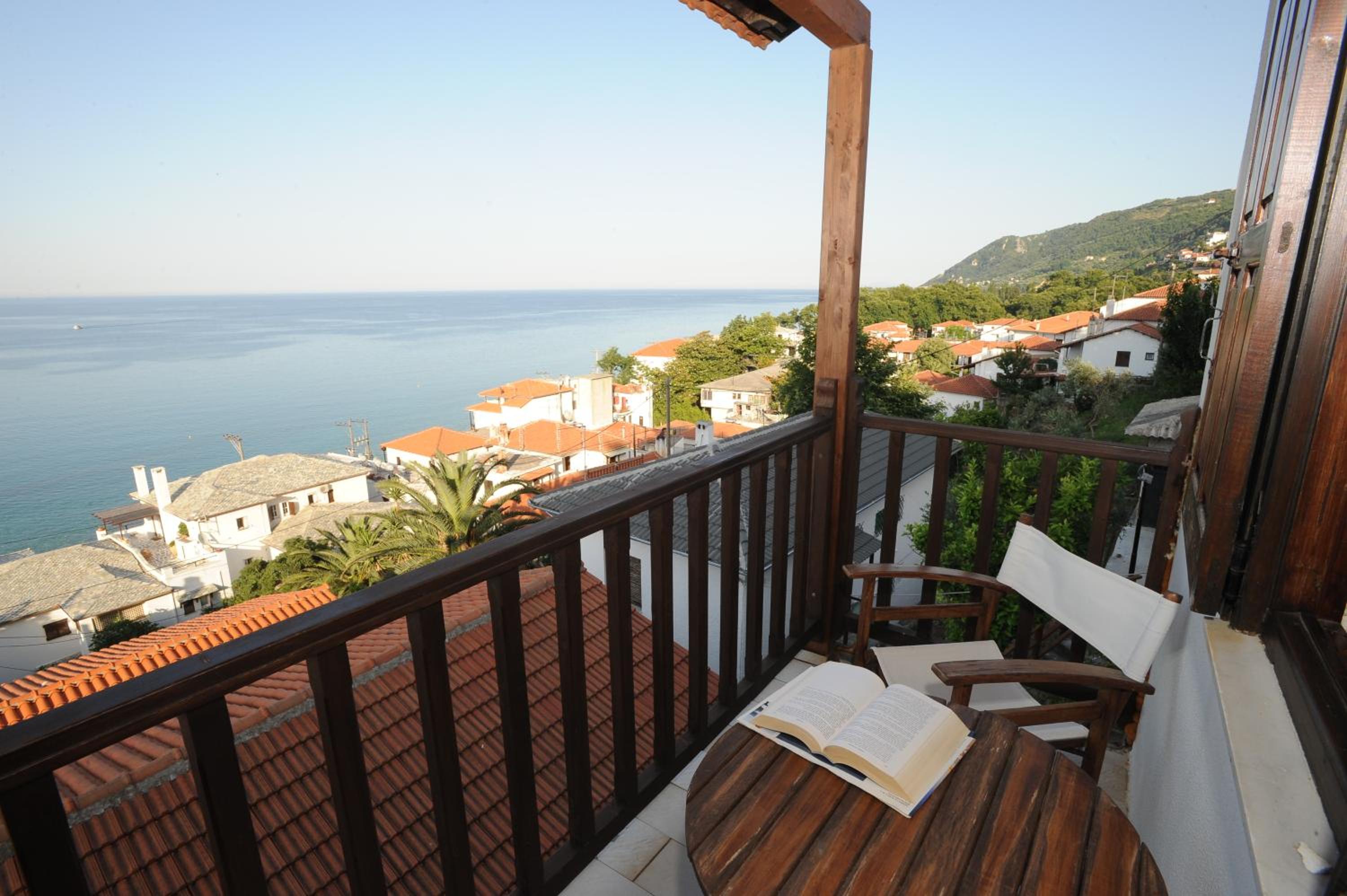 Twin Room with Sea View - Photo 4