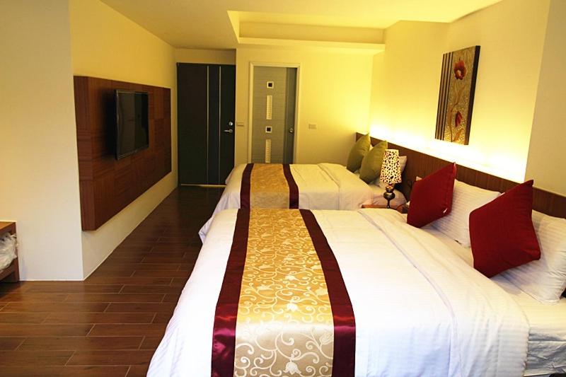 Queen Room with Two Queen Beds