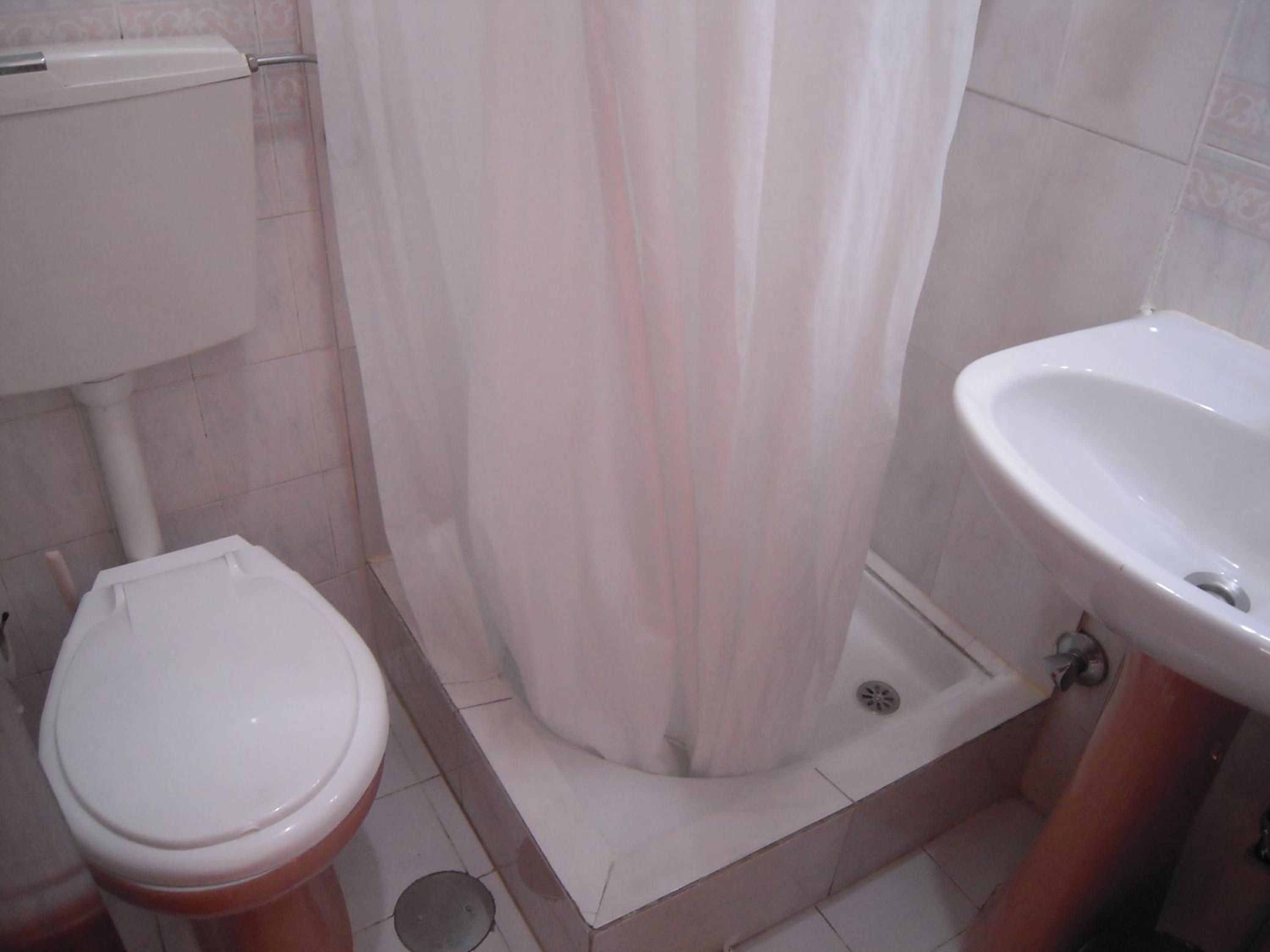 Double Room - Photo 7