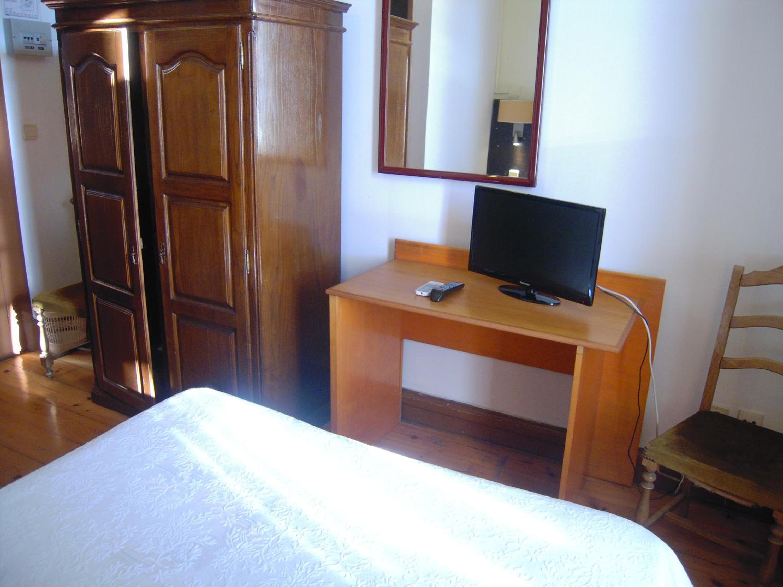 Double Room - Photo 5