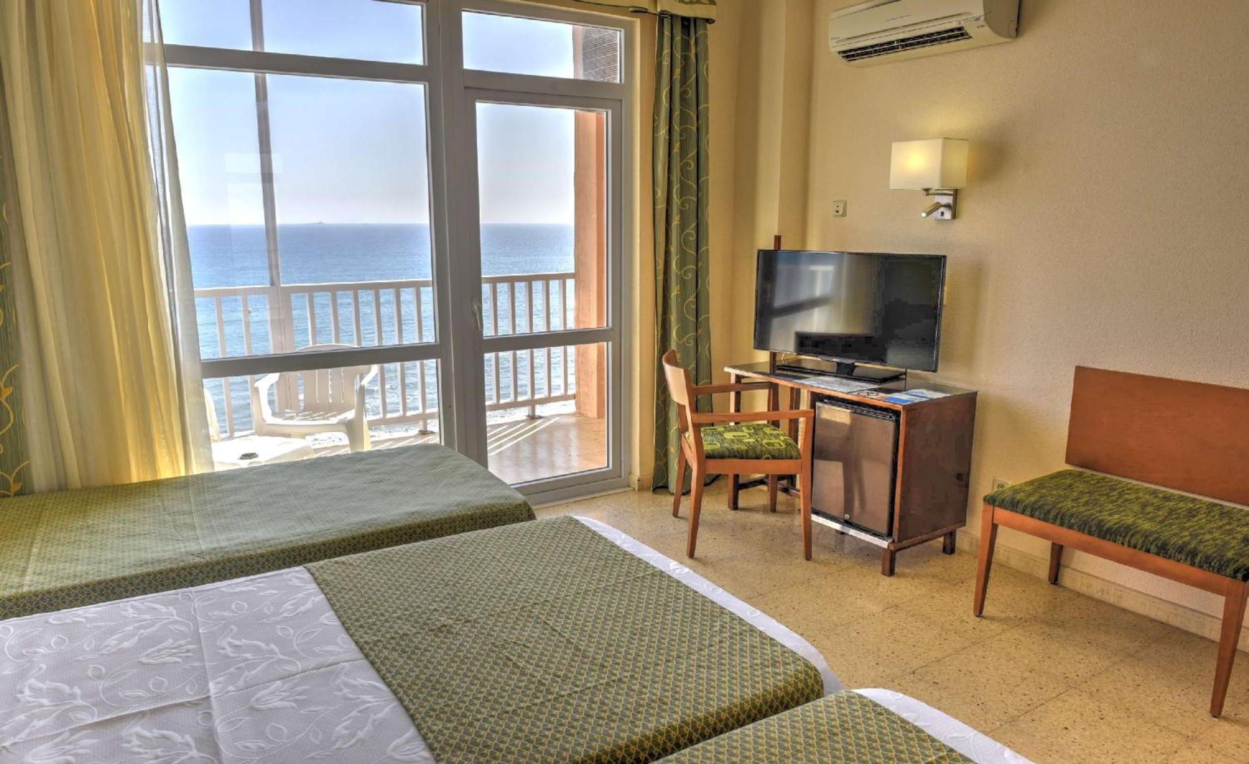 Double Room with Extra Bed (2 Adults + 1 Child)