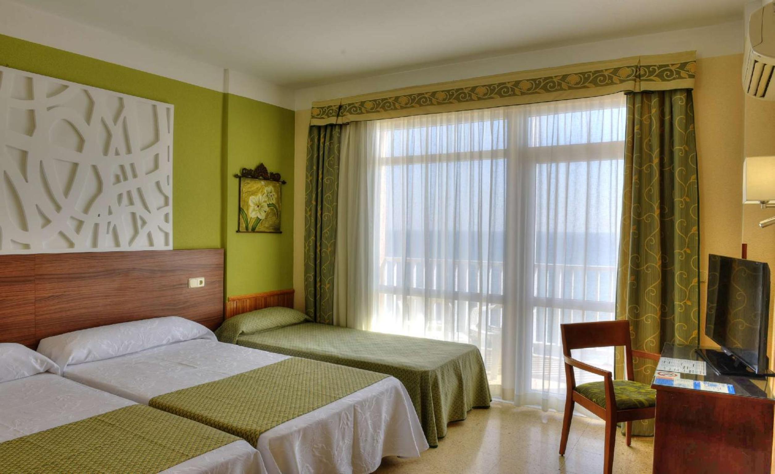Habitación Doble con Cama Extra (3 Adultos)
