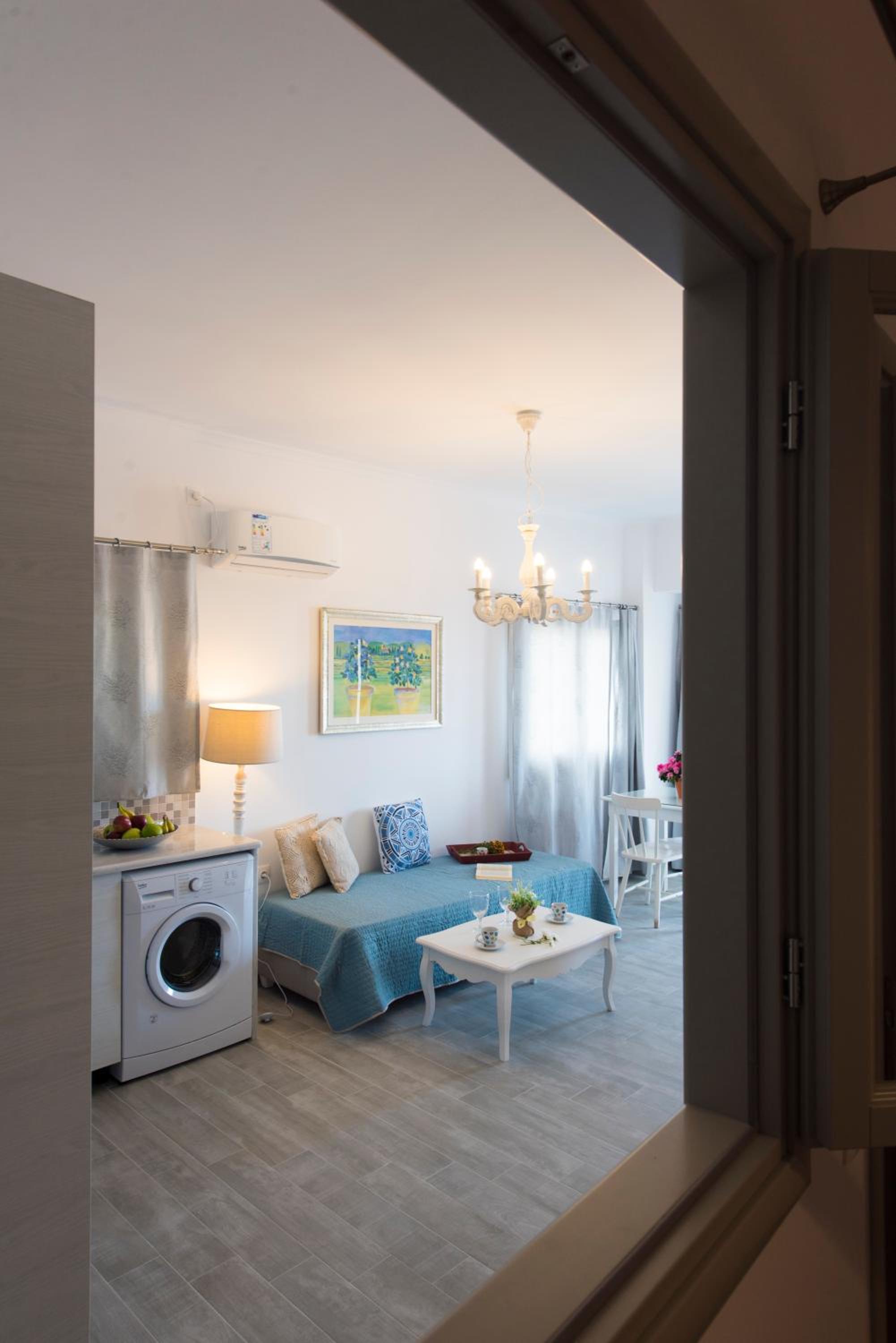 Two-Bedroom Apartment - Photo 16