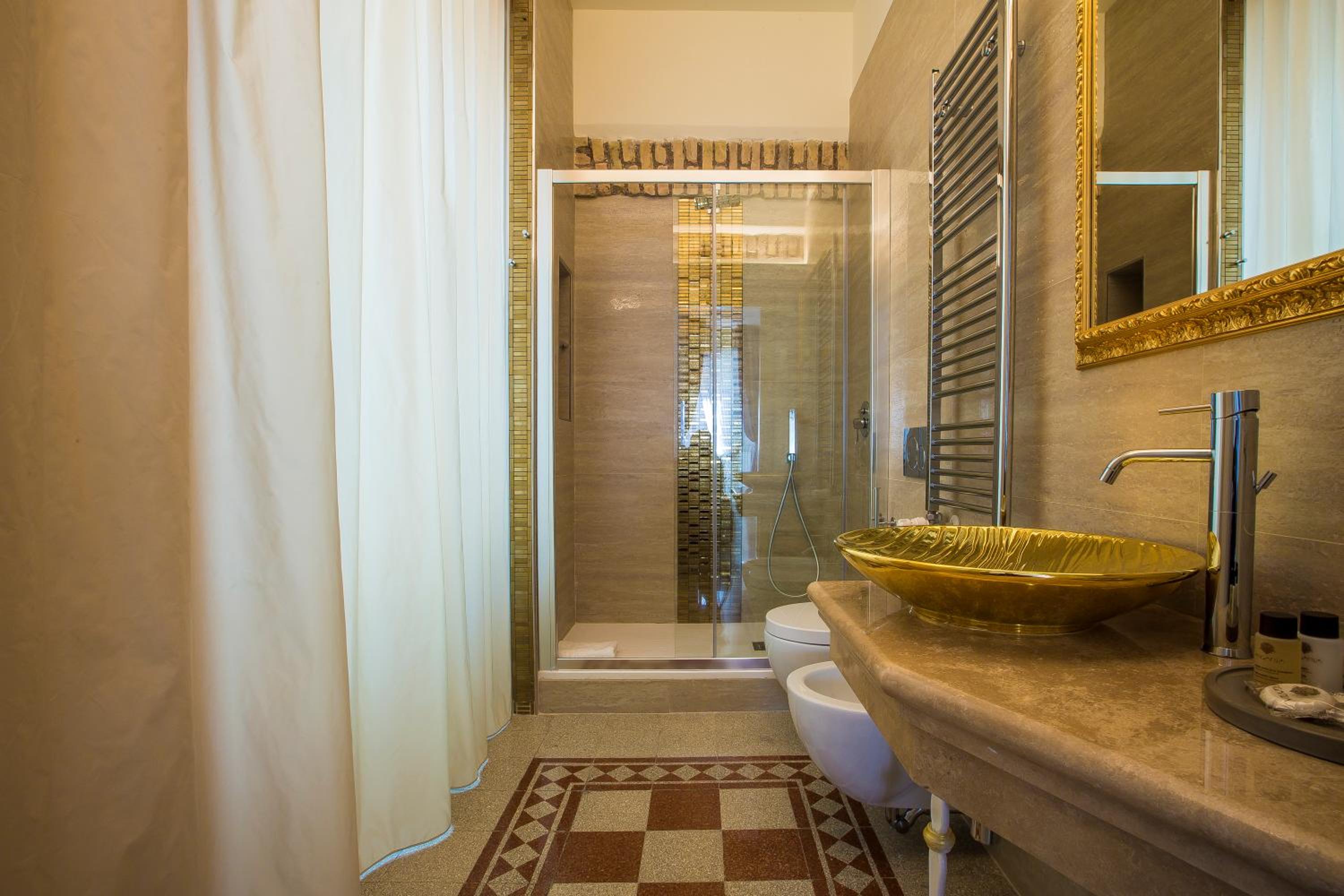 Superior Suite photo 3