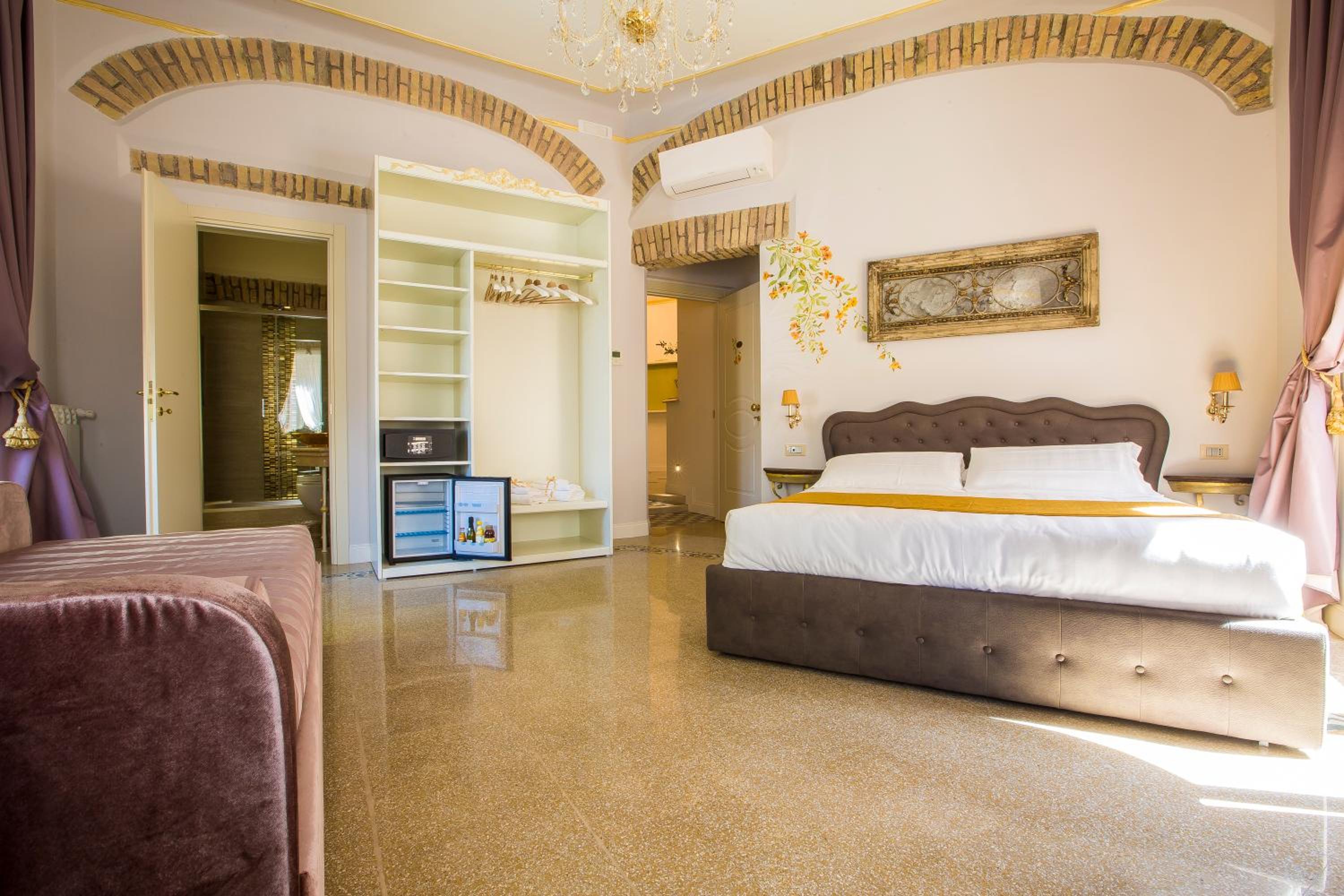 Superior Suite photo 2