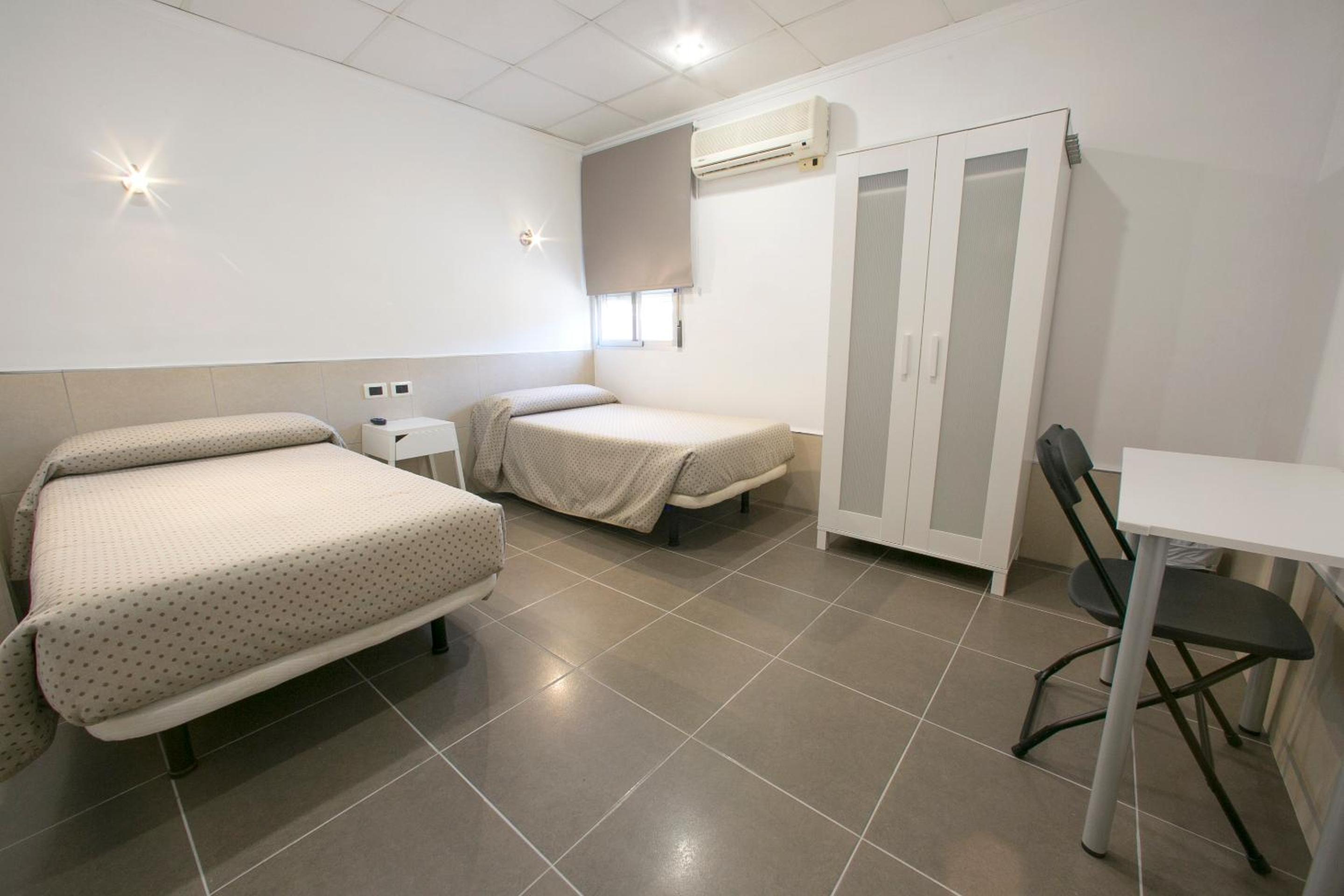 Double Room With Shared Bathroom photo 3