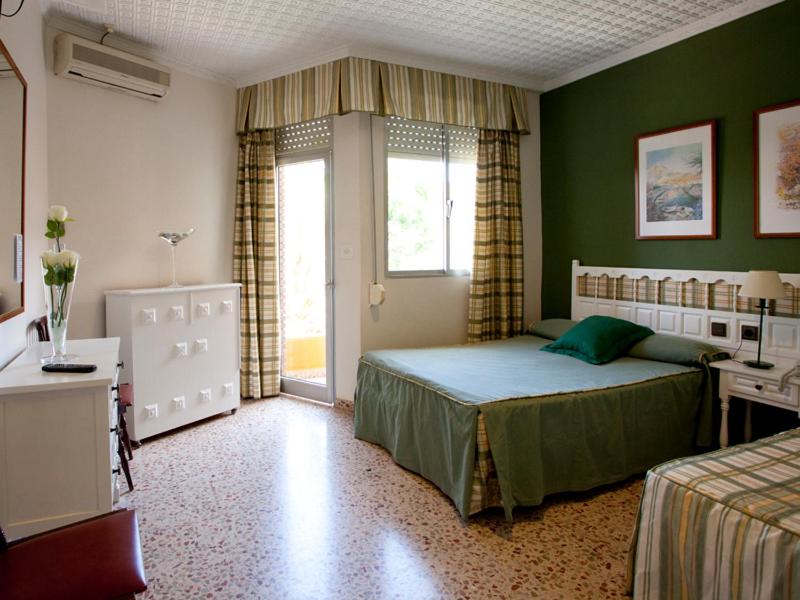 Habitación triple (2 adultos + 1 niño)