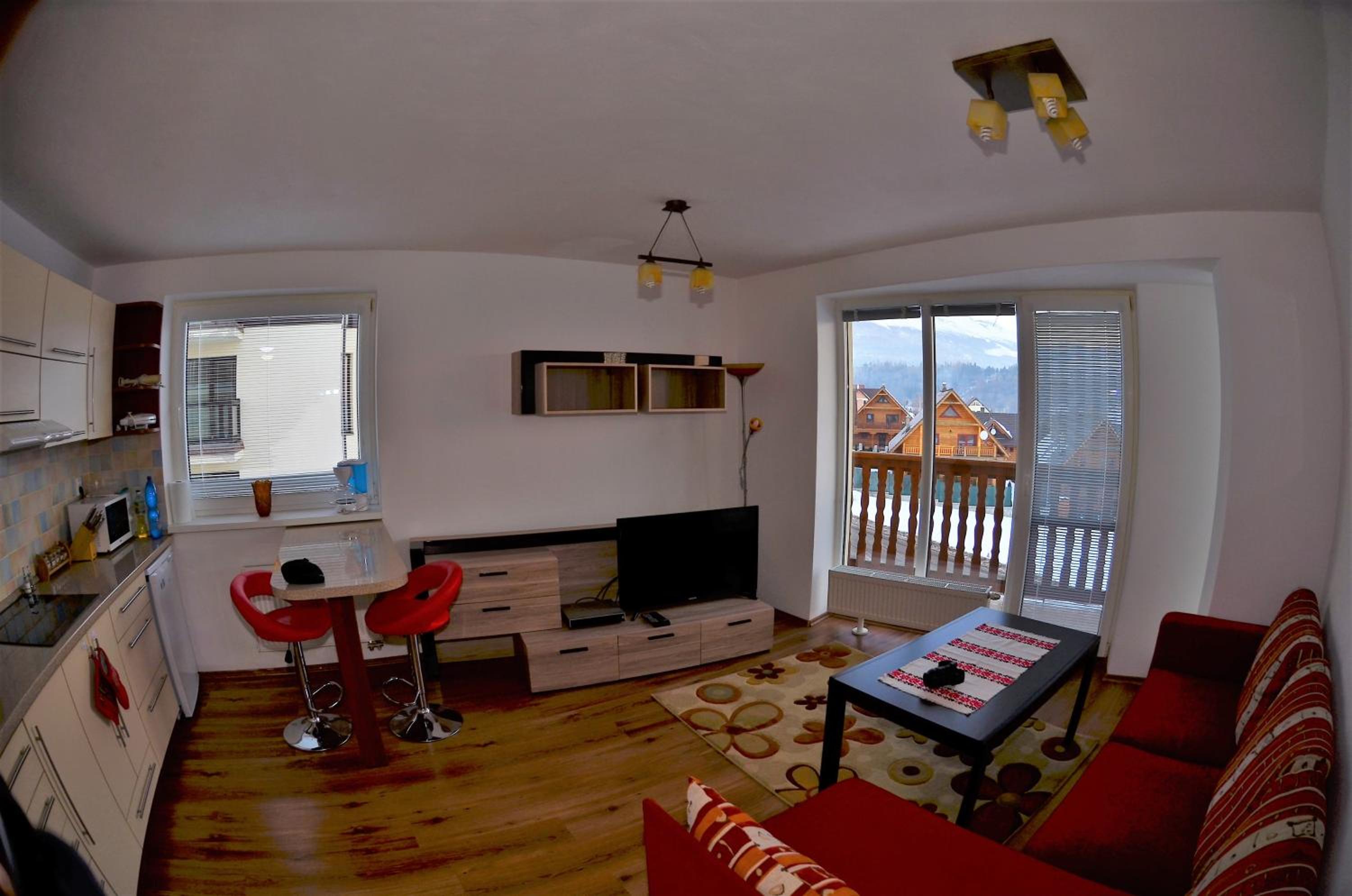 Apartment with Balcony photo 1