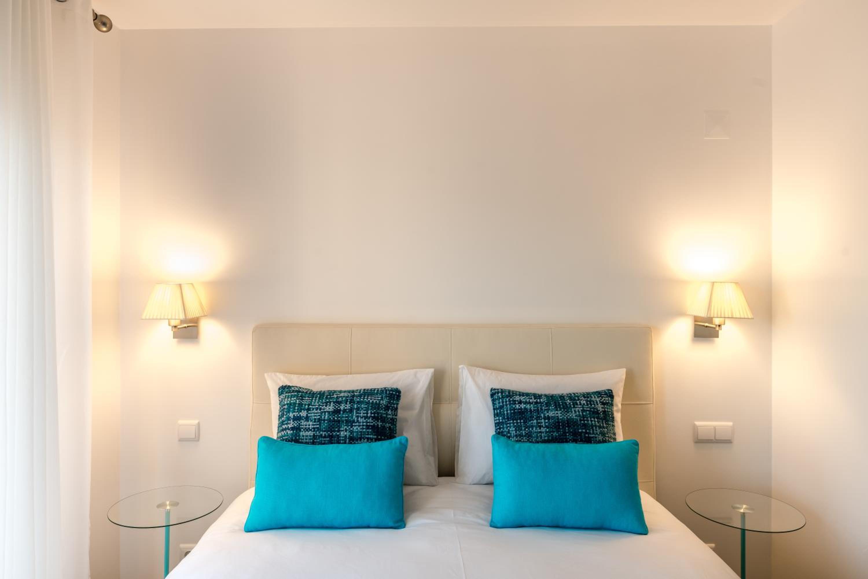 Double Room with Balcony and Sea View