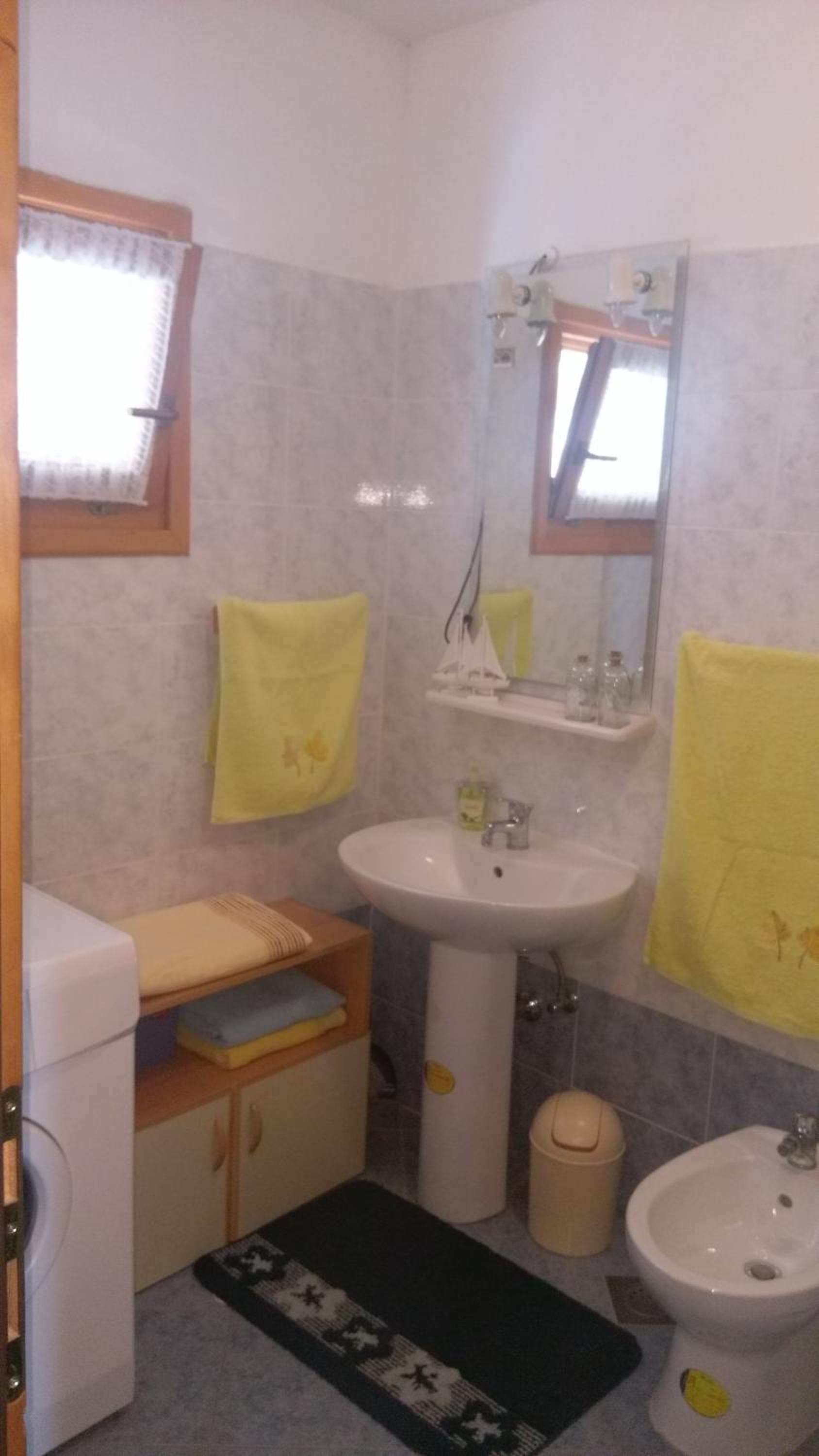 One-Bedroom Apartment - Photo 14