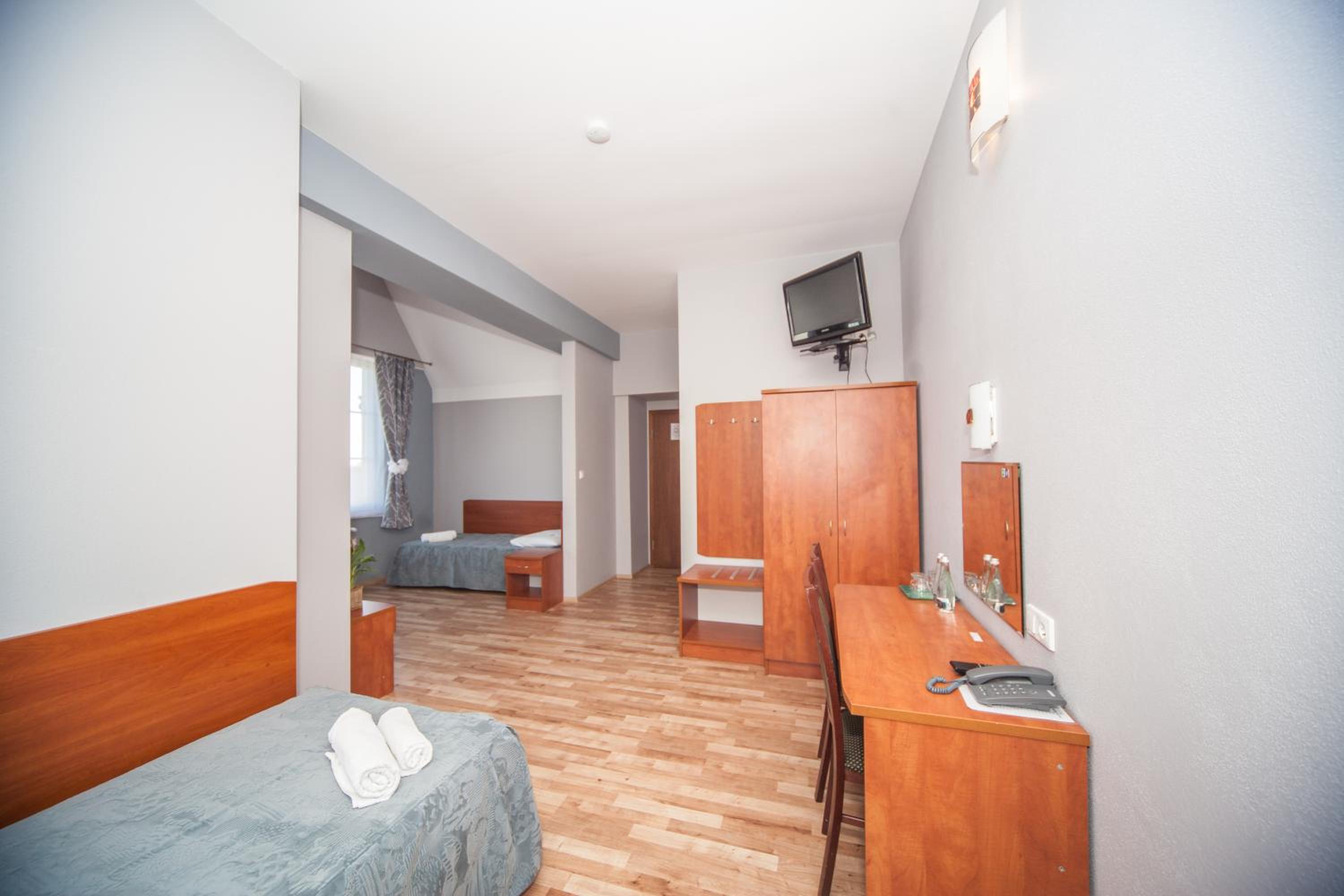 Triple Room - Photo 5