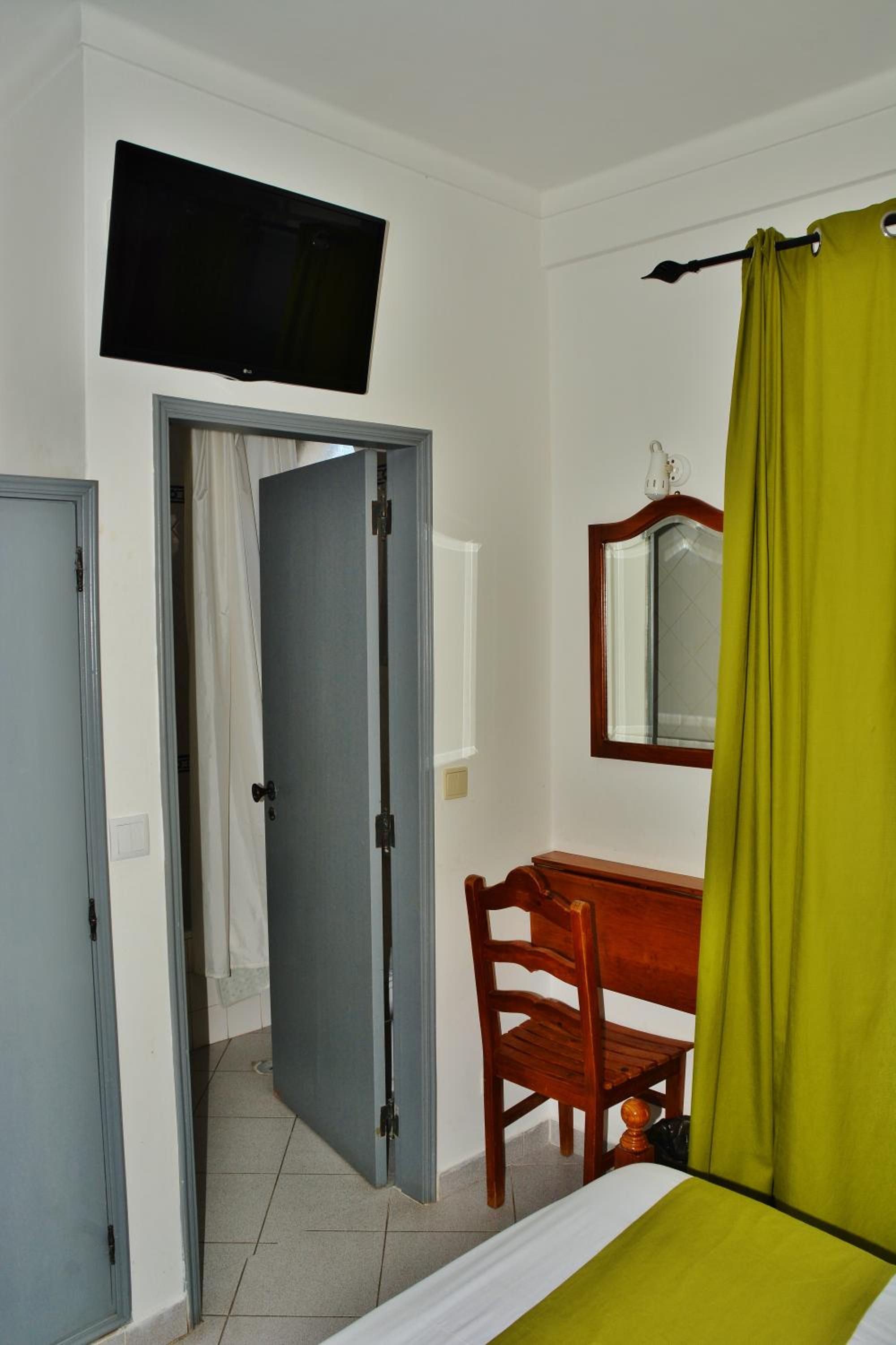 Double Room - Photo 1