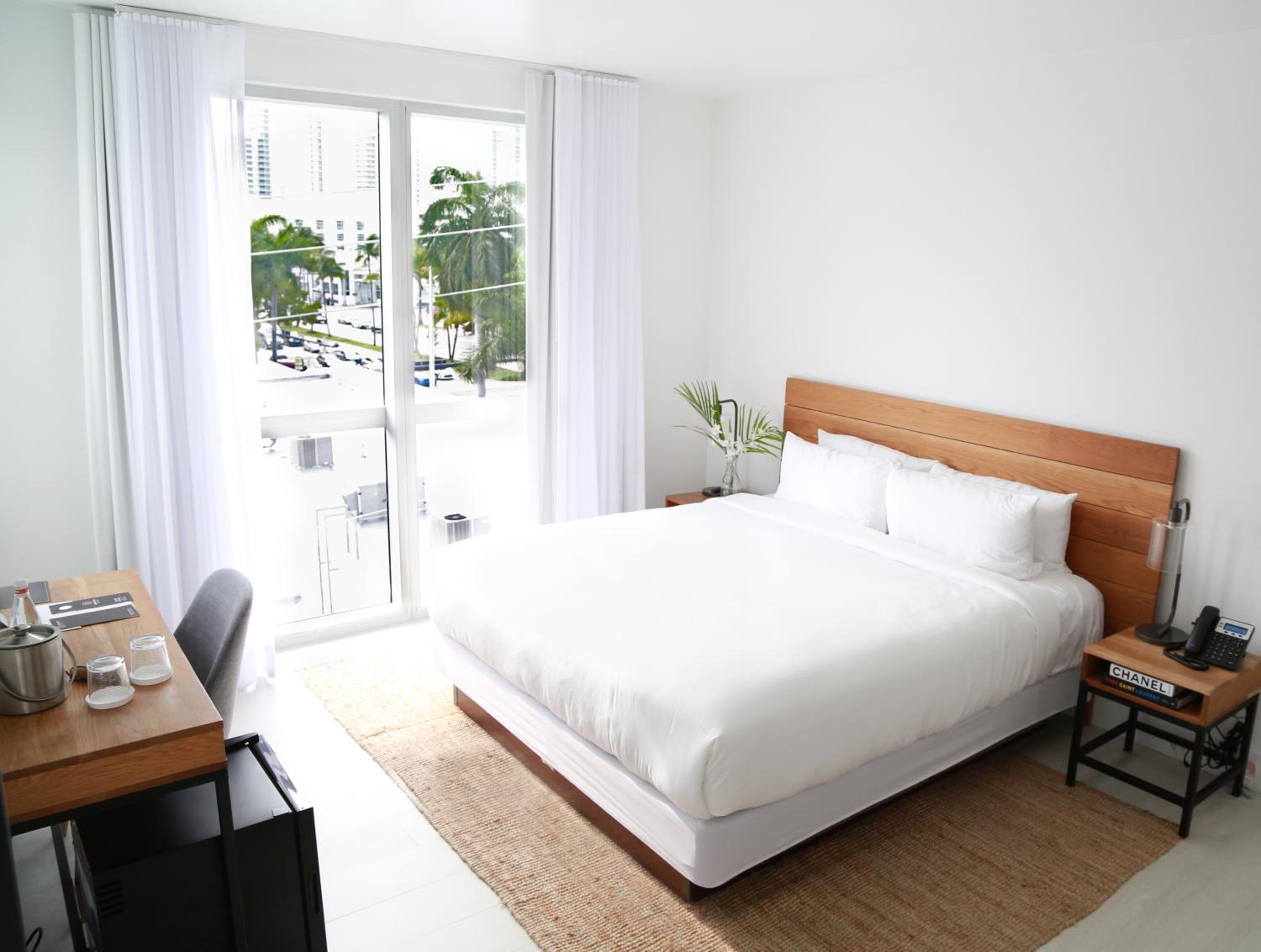 King Room (Self Check-in) - Photo 2