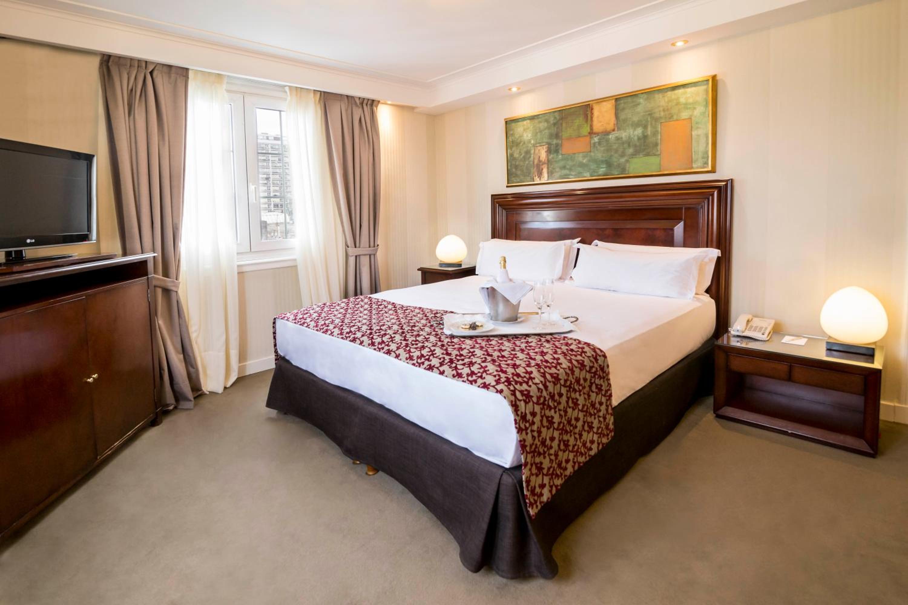 Suite photo 1
