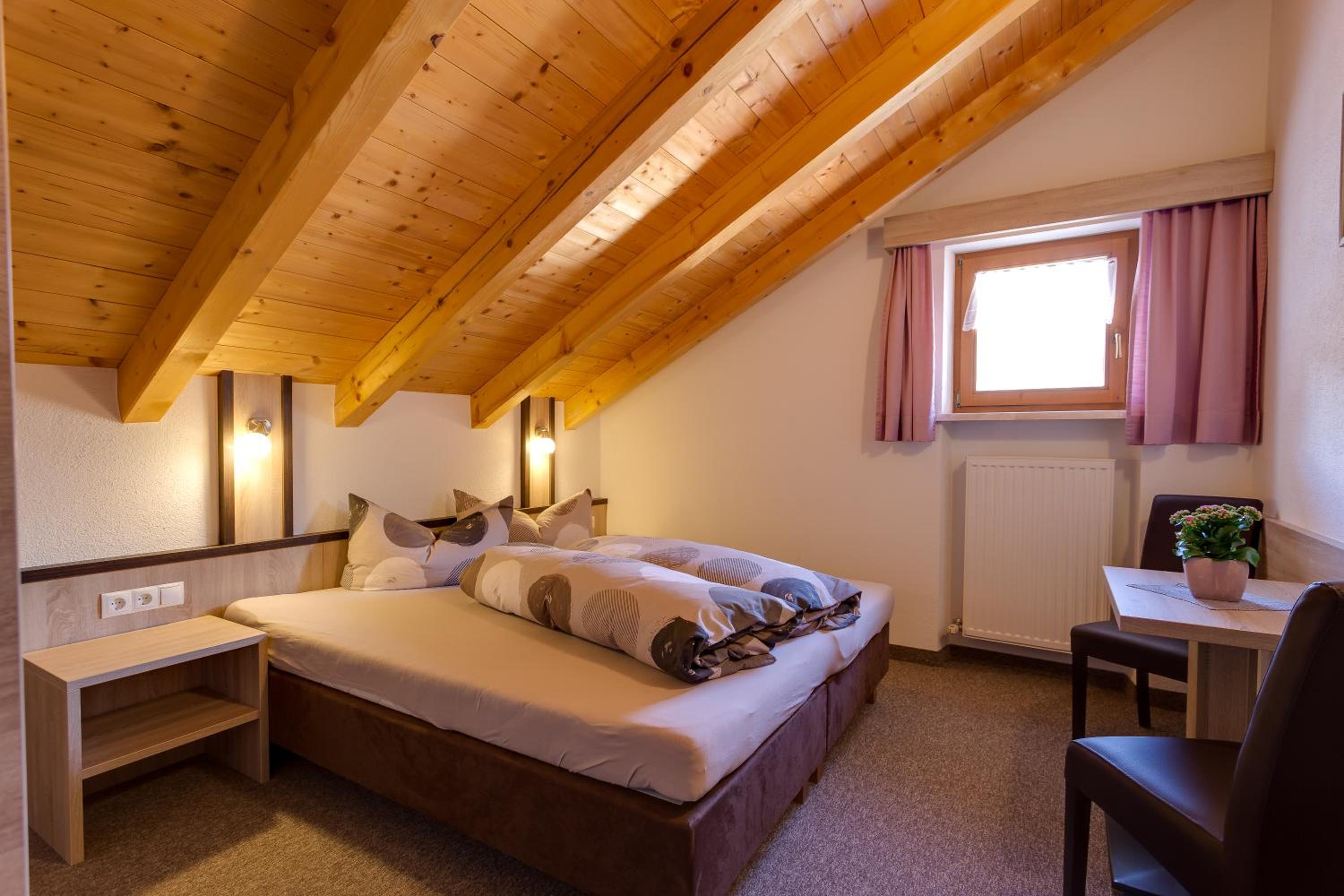 Two-Bedroom Apartment (4 Adults)