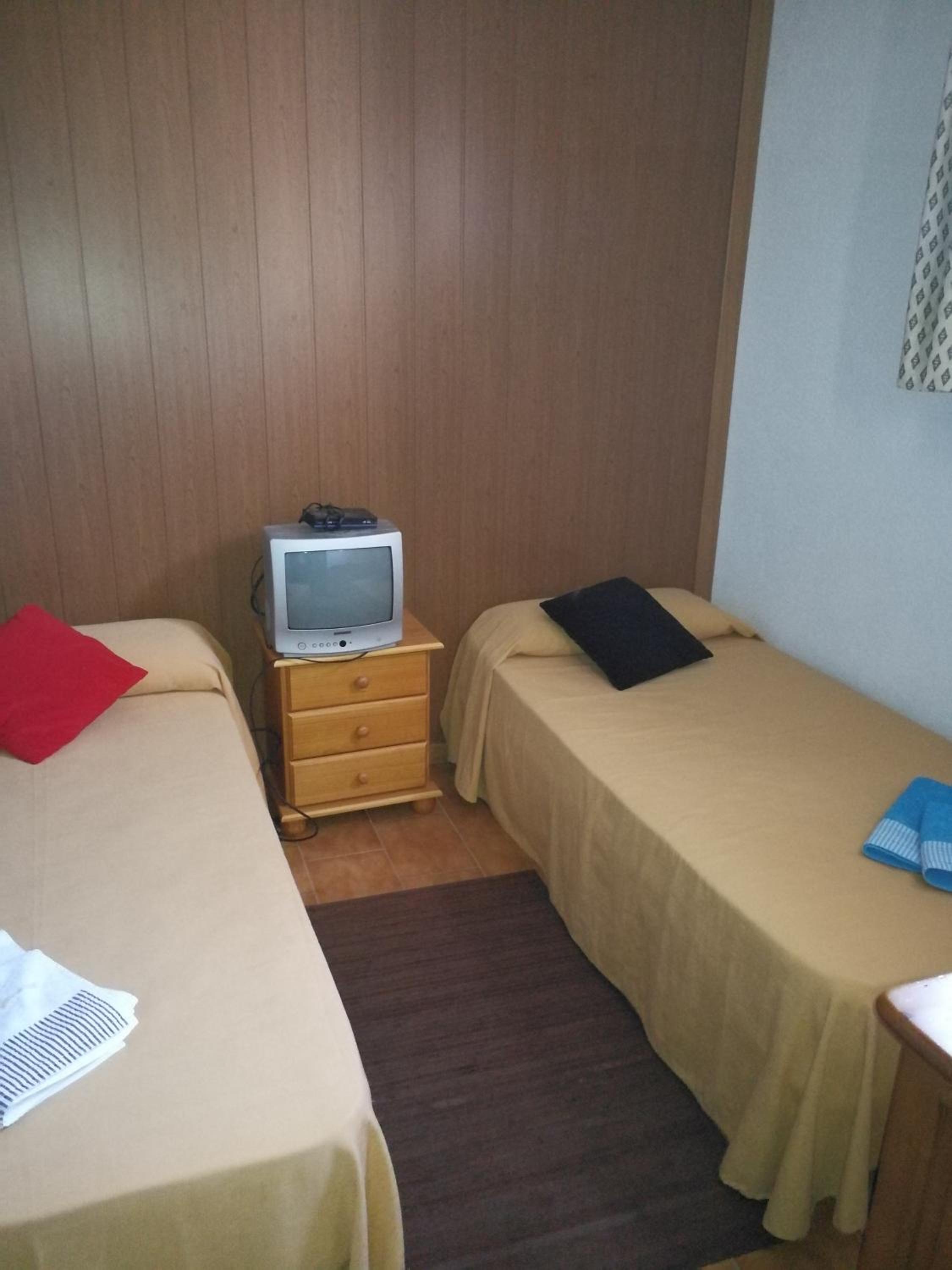 Quadruple Room - Photo 2