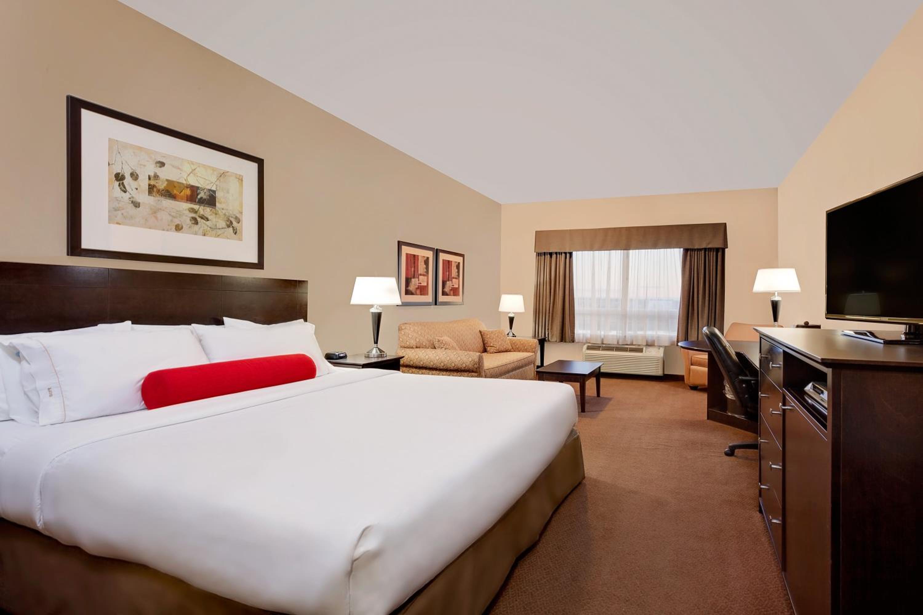 King Suite with Sofa-Bed - Photo 2