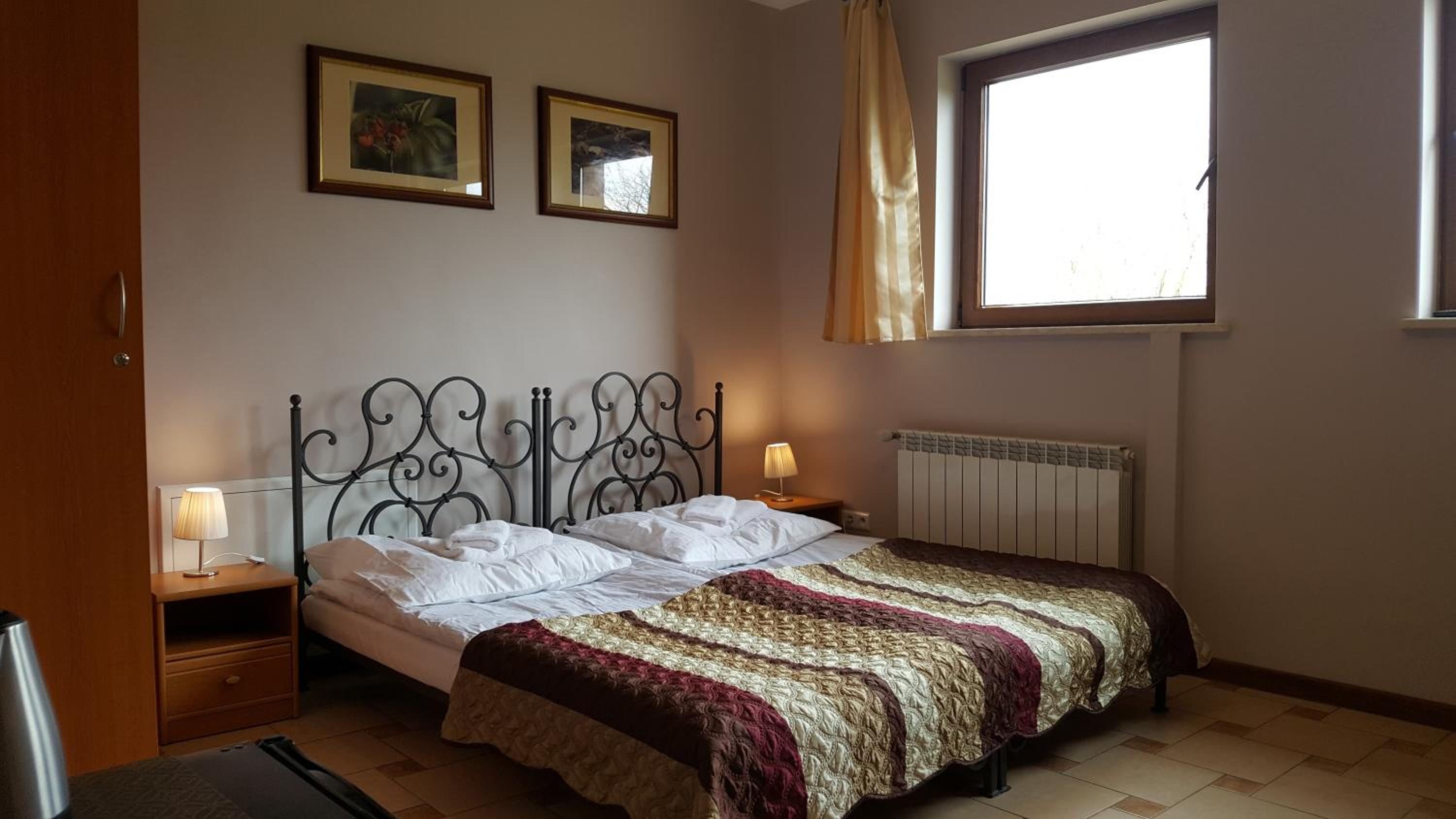 Double Room with Private Bathroom photo 1