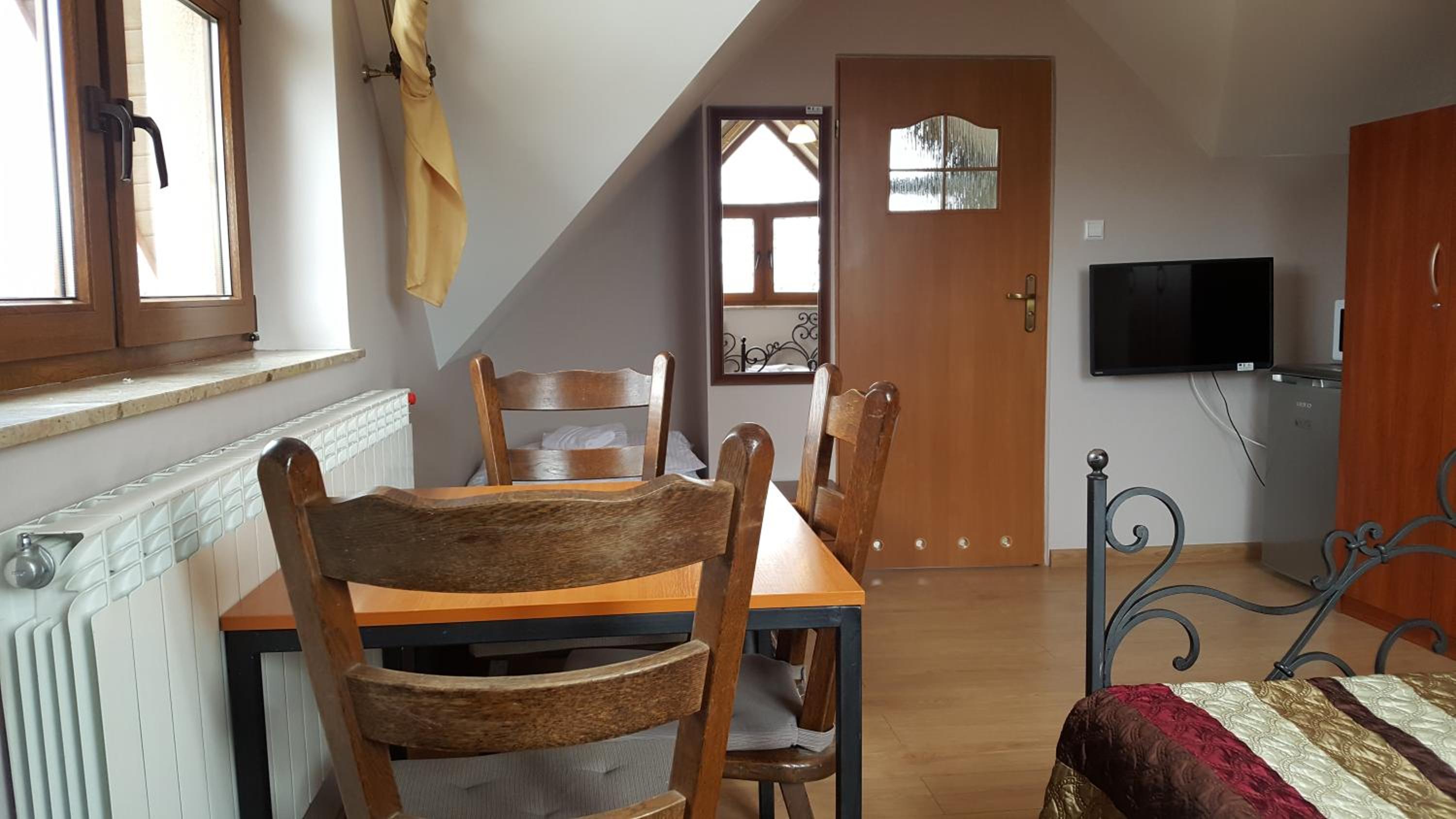 Triple Room with Bath photo 3