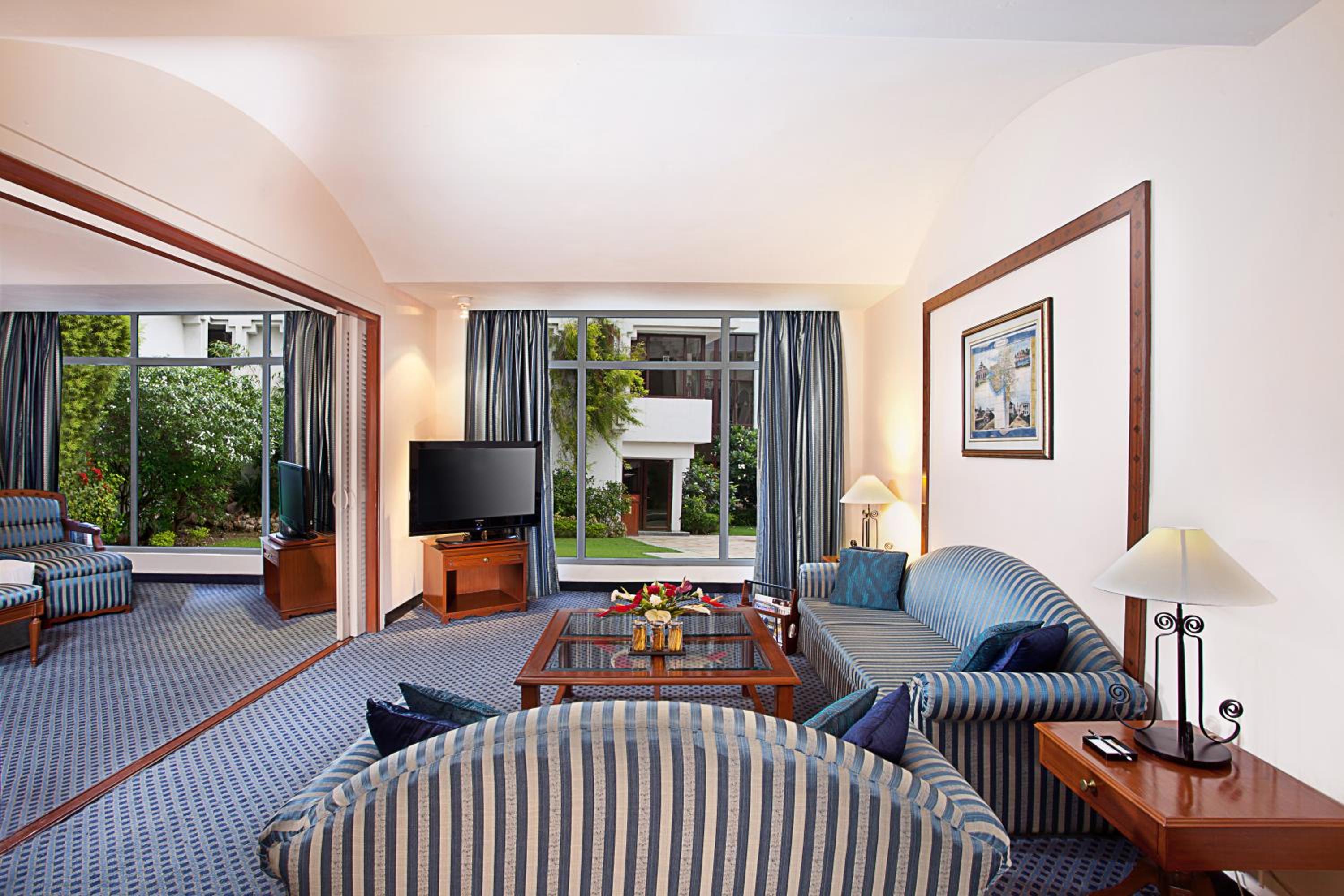 Suite Suite
