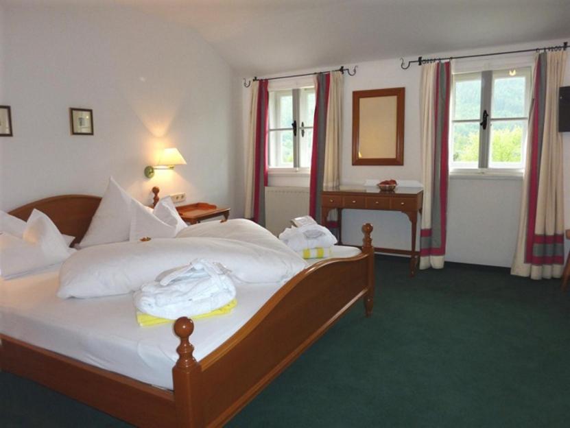 Double Room with Lake View