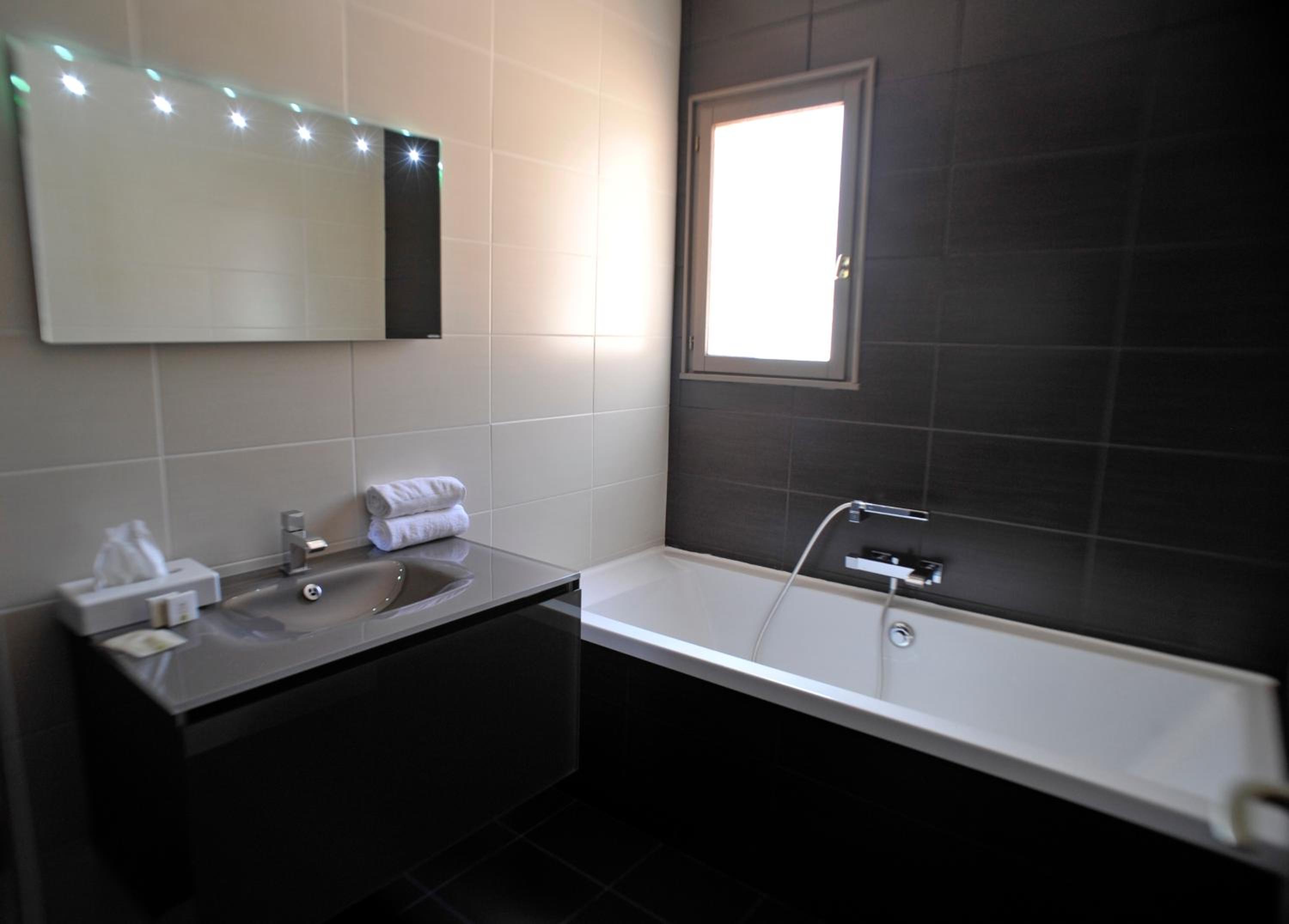 Superior Double Room with Balcony photo 3