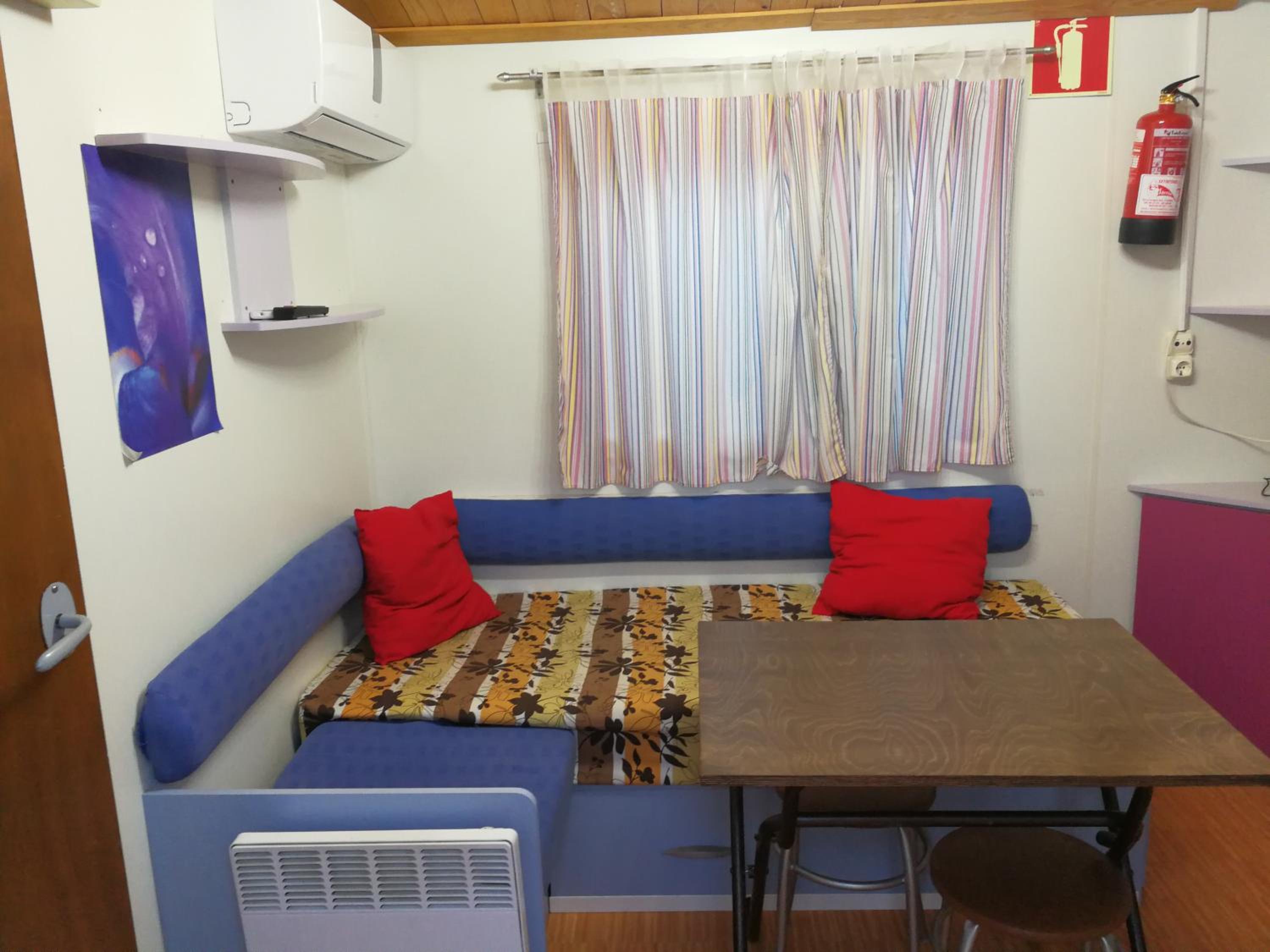 Mobile Home - Photo 16