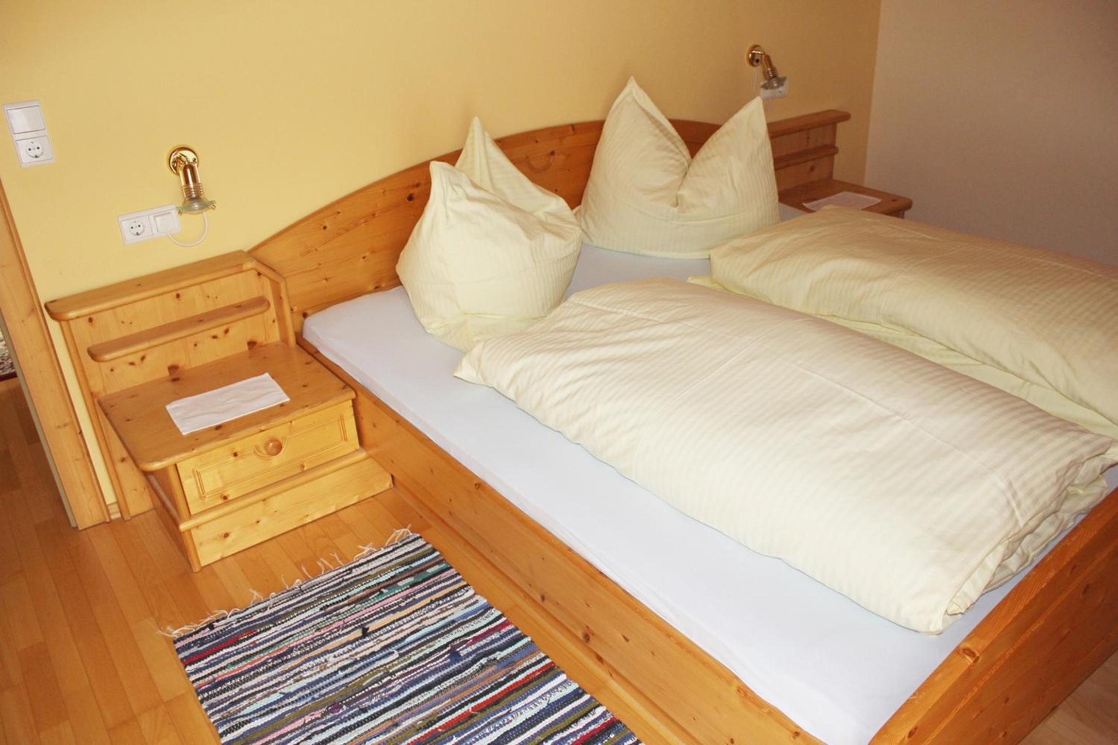 One-Bedroom Apartment with Balcony photo 1