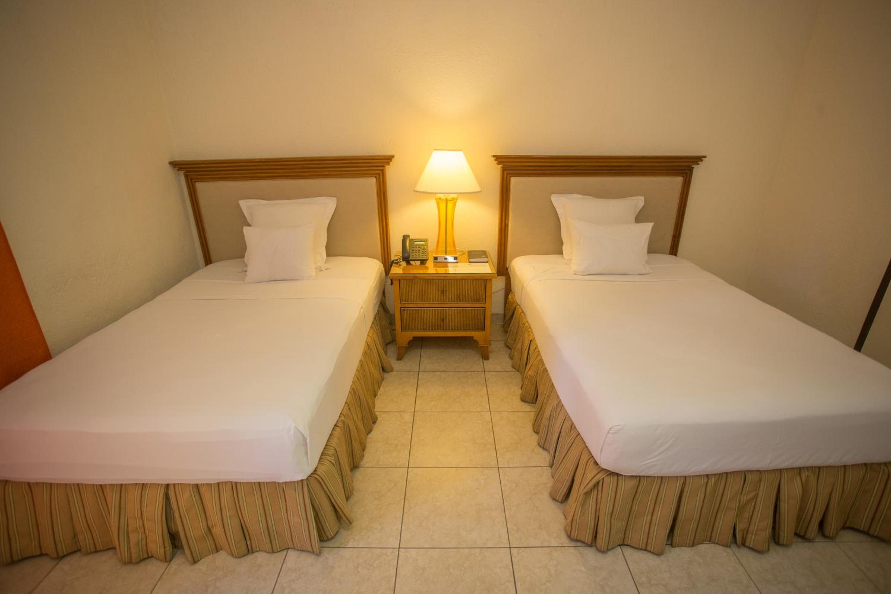 Deluxe Triple Room photo 3
