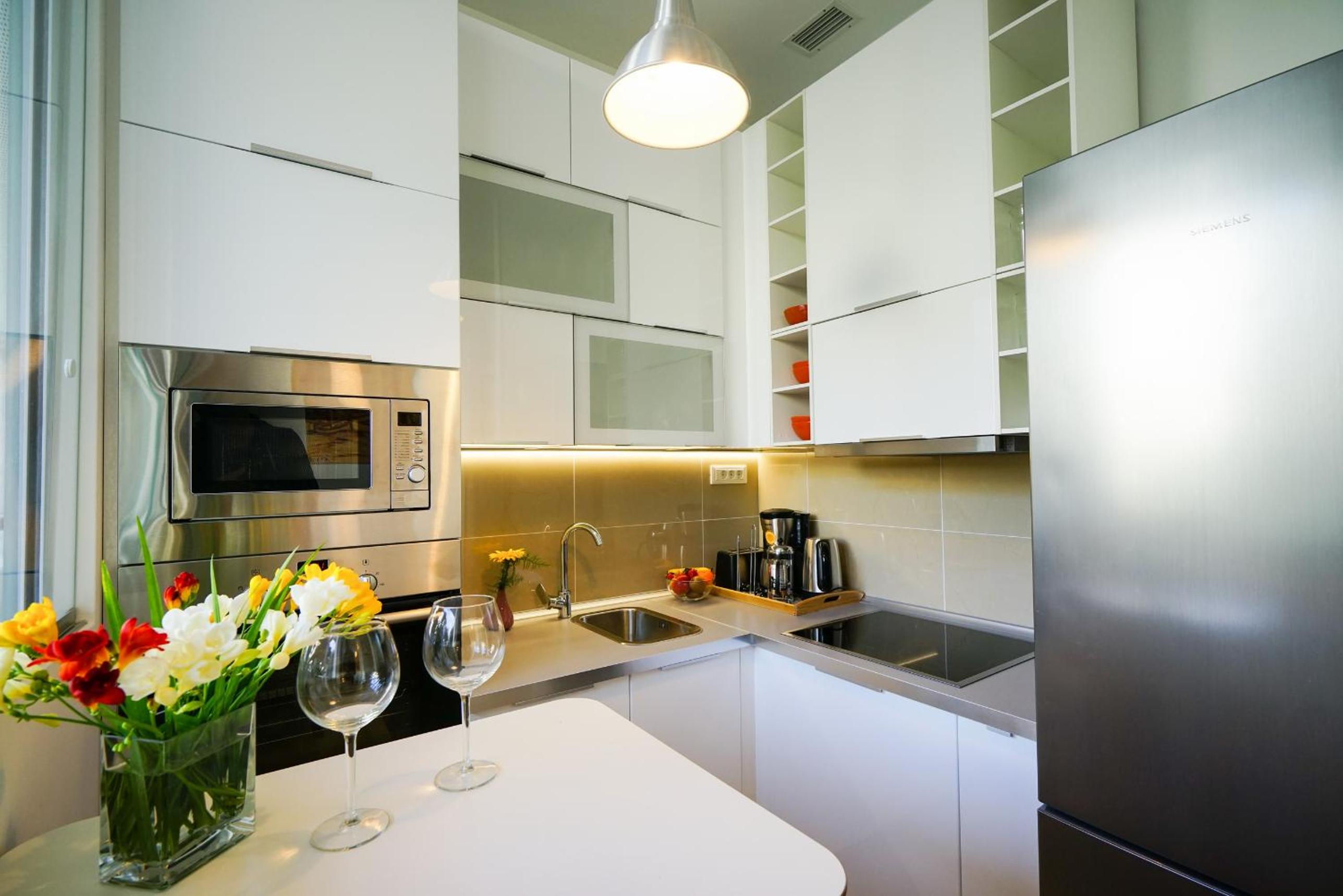 Studio Apartment photo 2