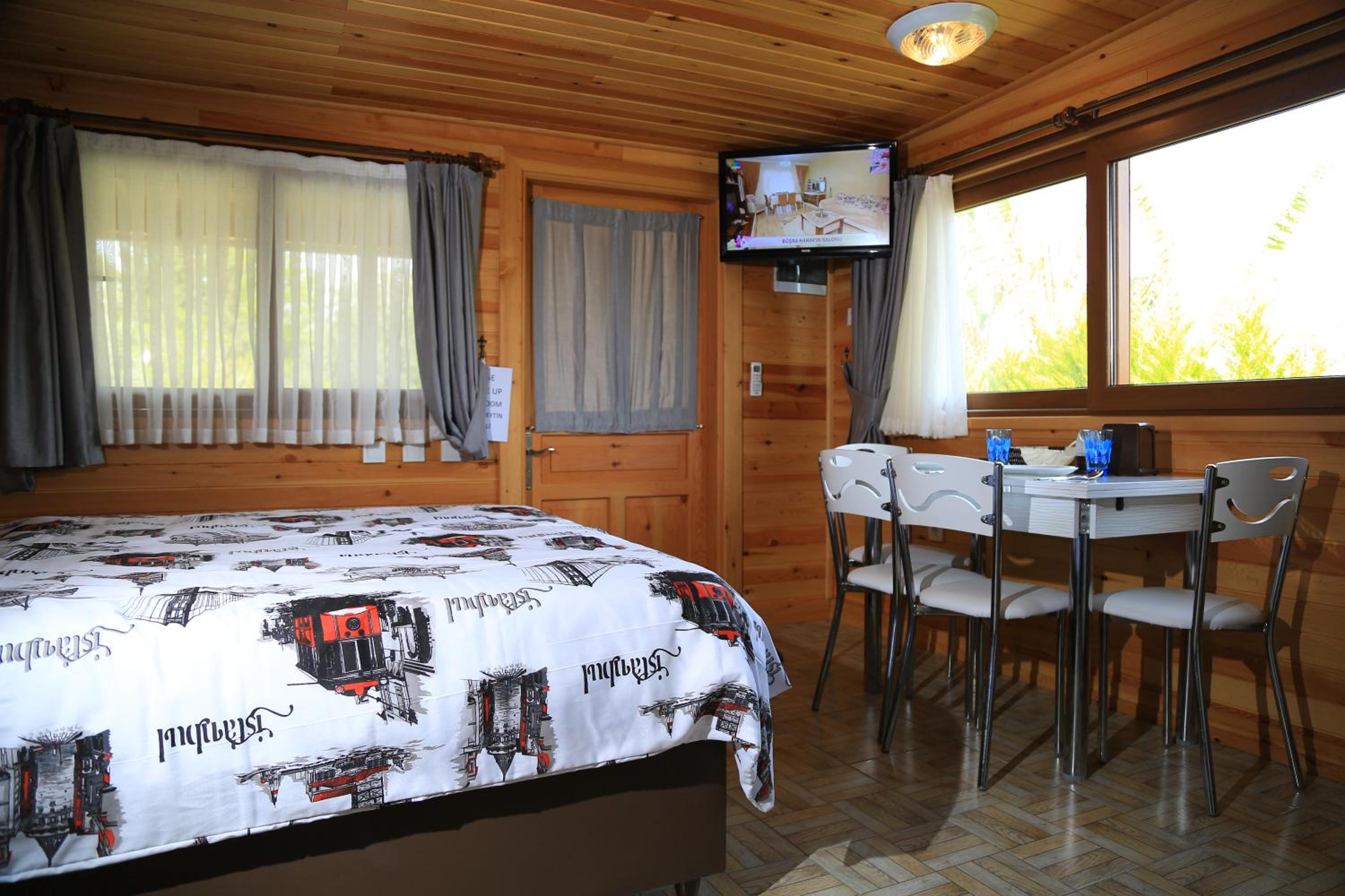 One-Bedroom Villa - Photo 4
