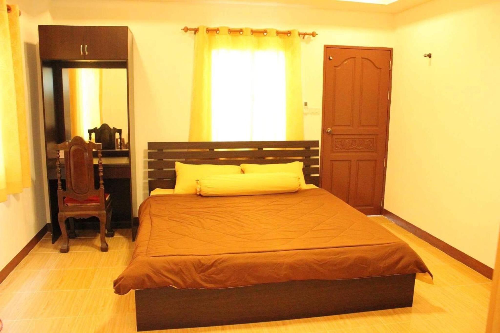Standard King Room - Photo 1