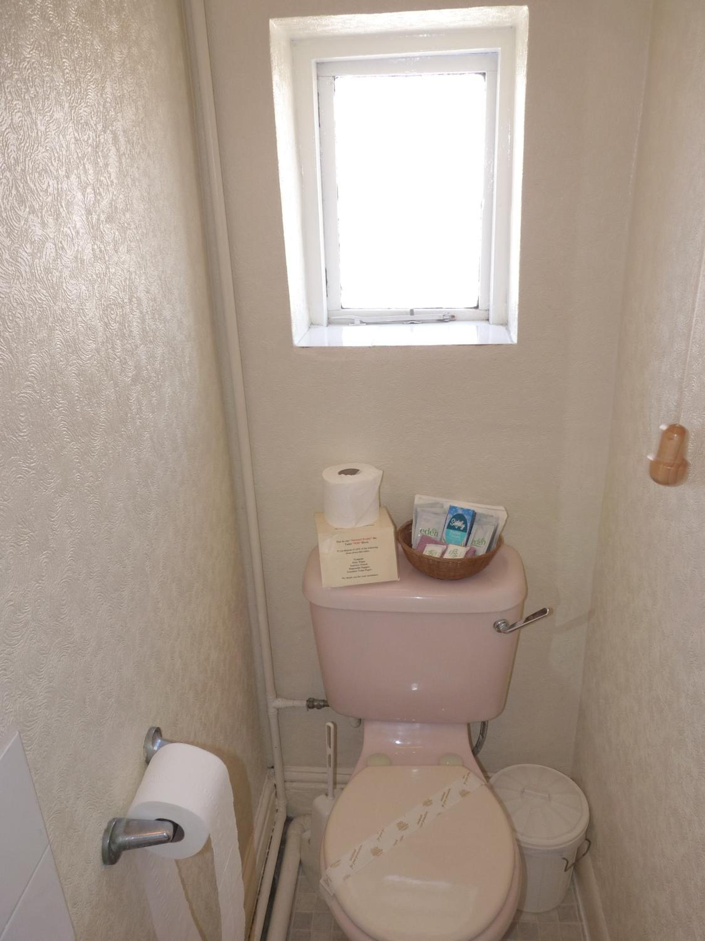 Twin Room - Photo 4