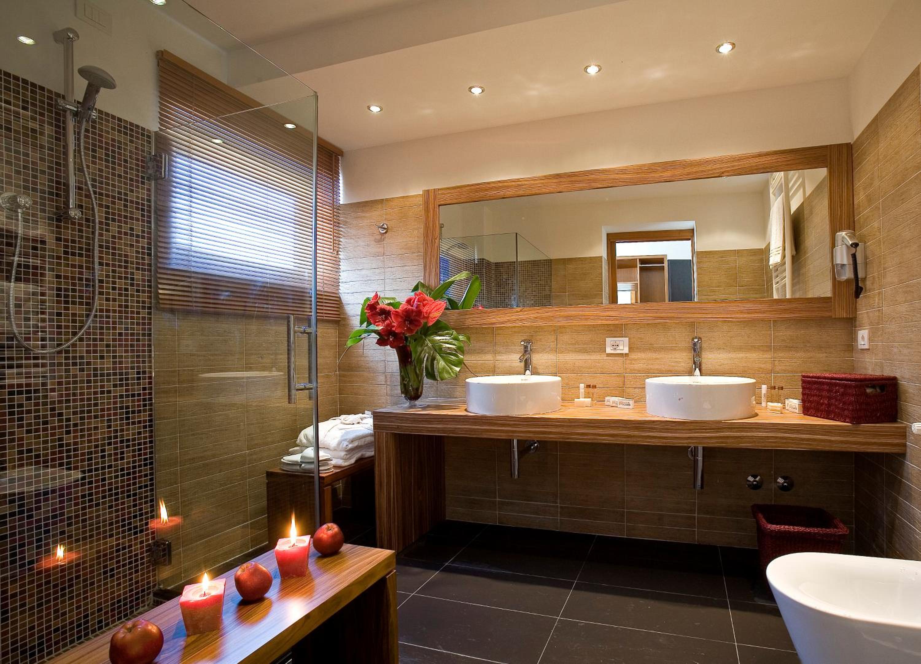 Suite with Terrace - Photo 13