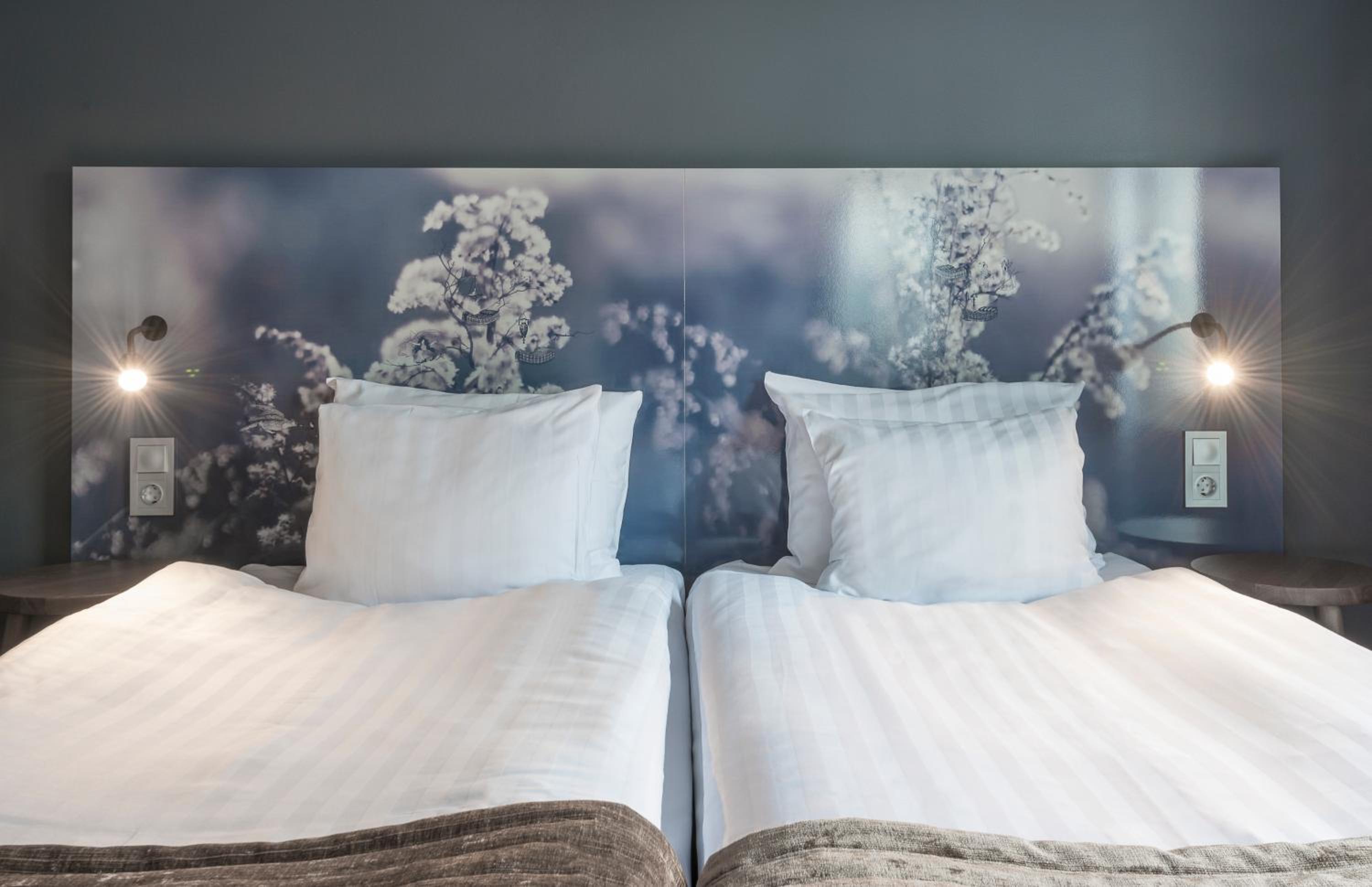 Standard Twin Room - Photo 2