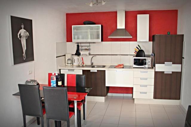 Apartment with Sea View photo 2