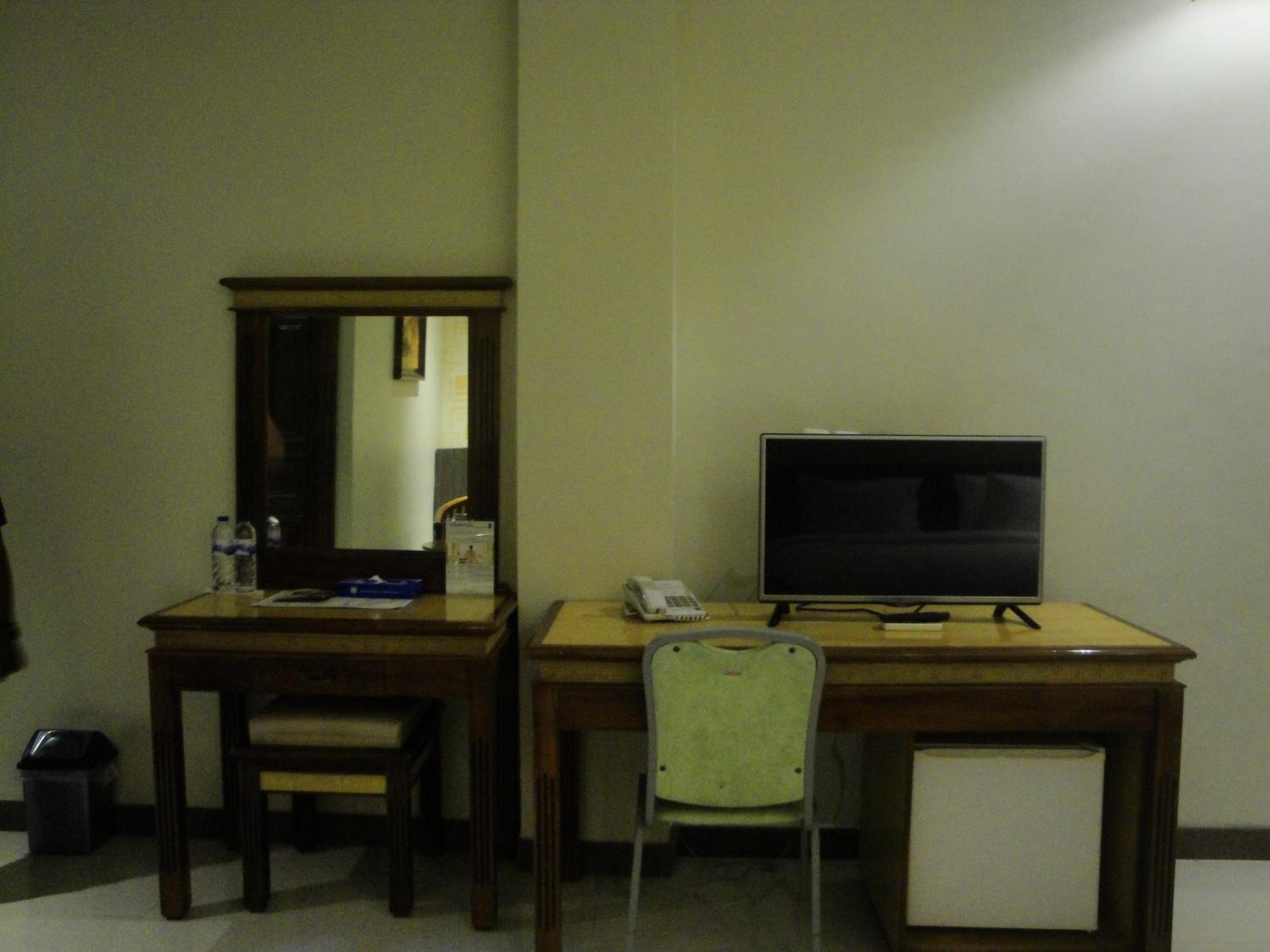 Budget Double or Twin Room - Photo 6