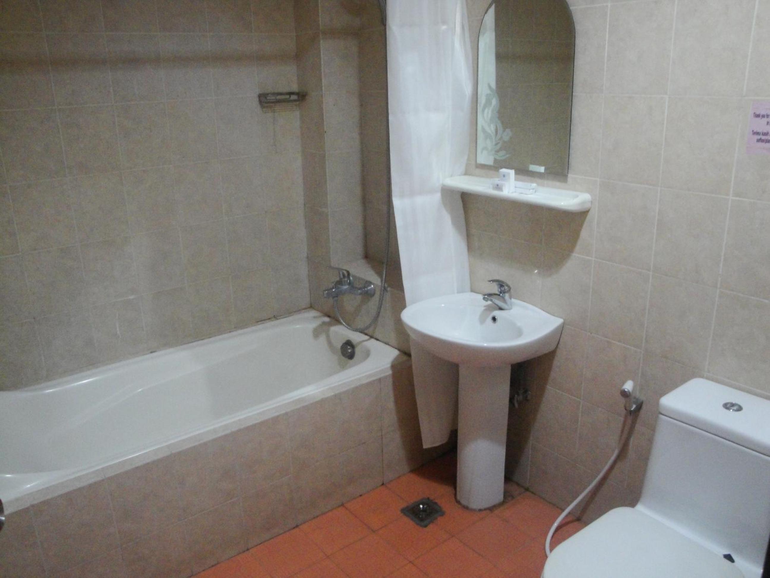 Budget Double or Twin Room - Photo 4