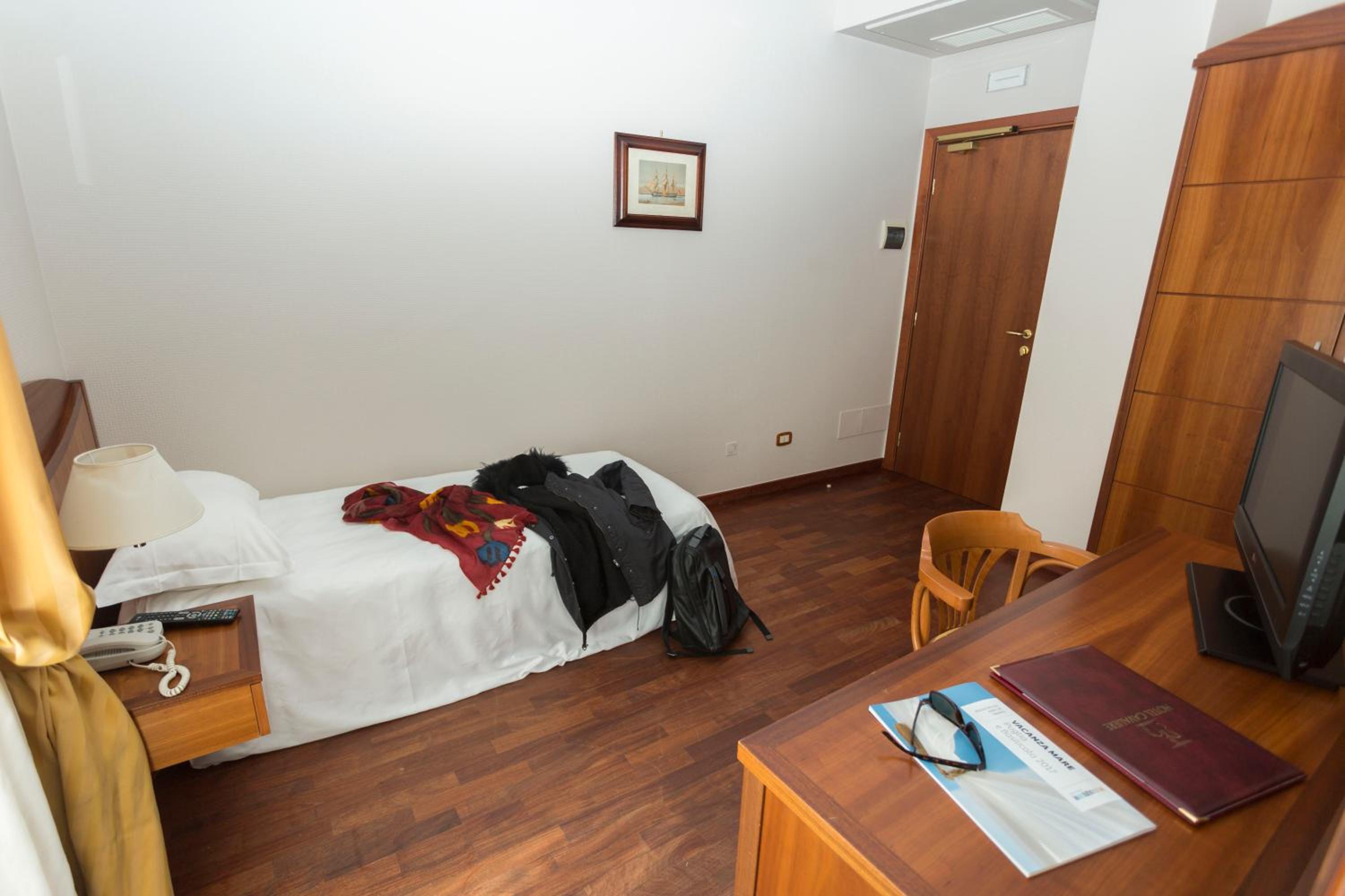 Single Room photo 1