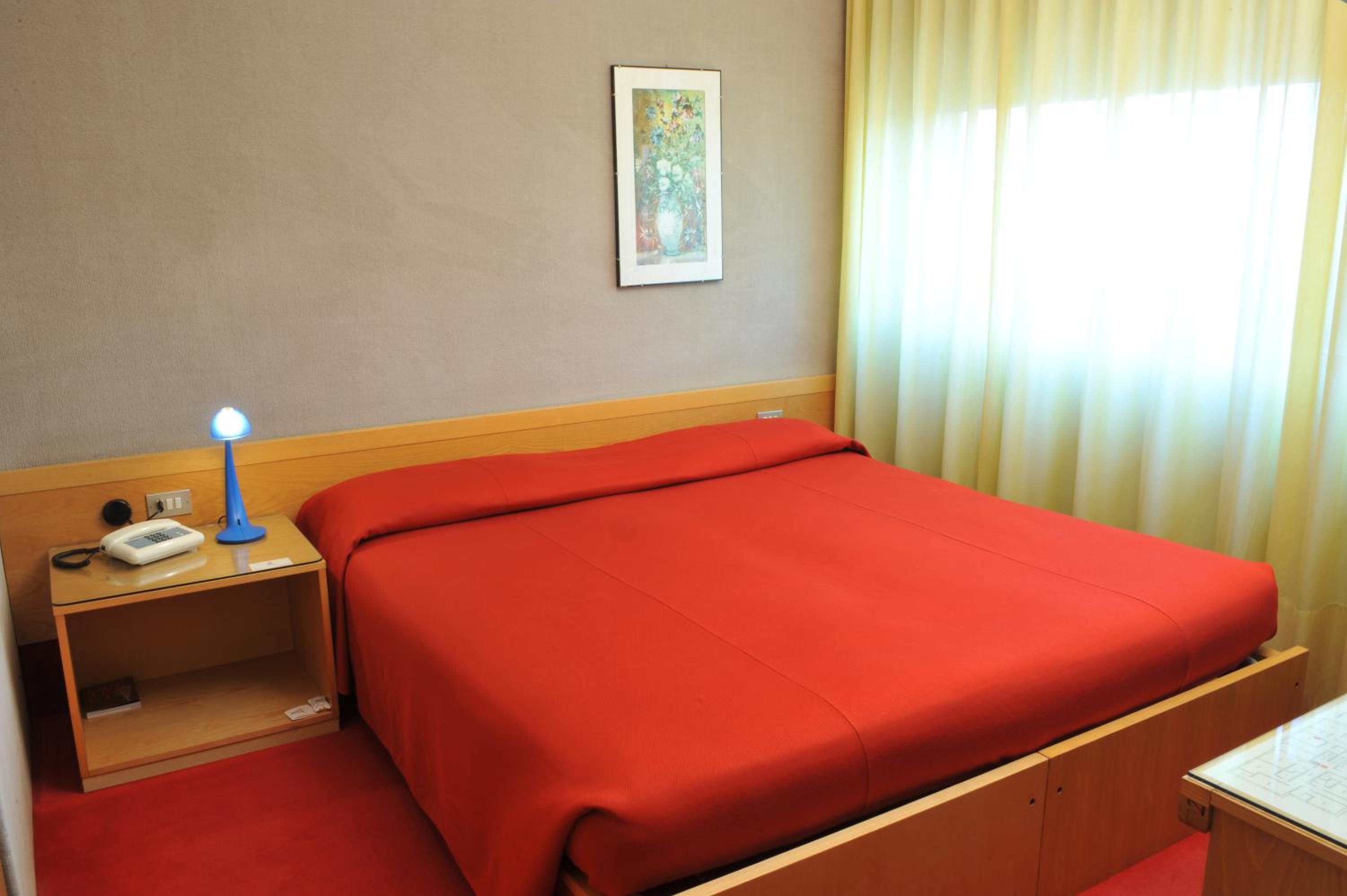 Double Room - Photo 9