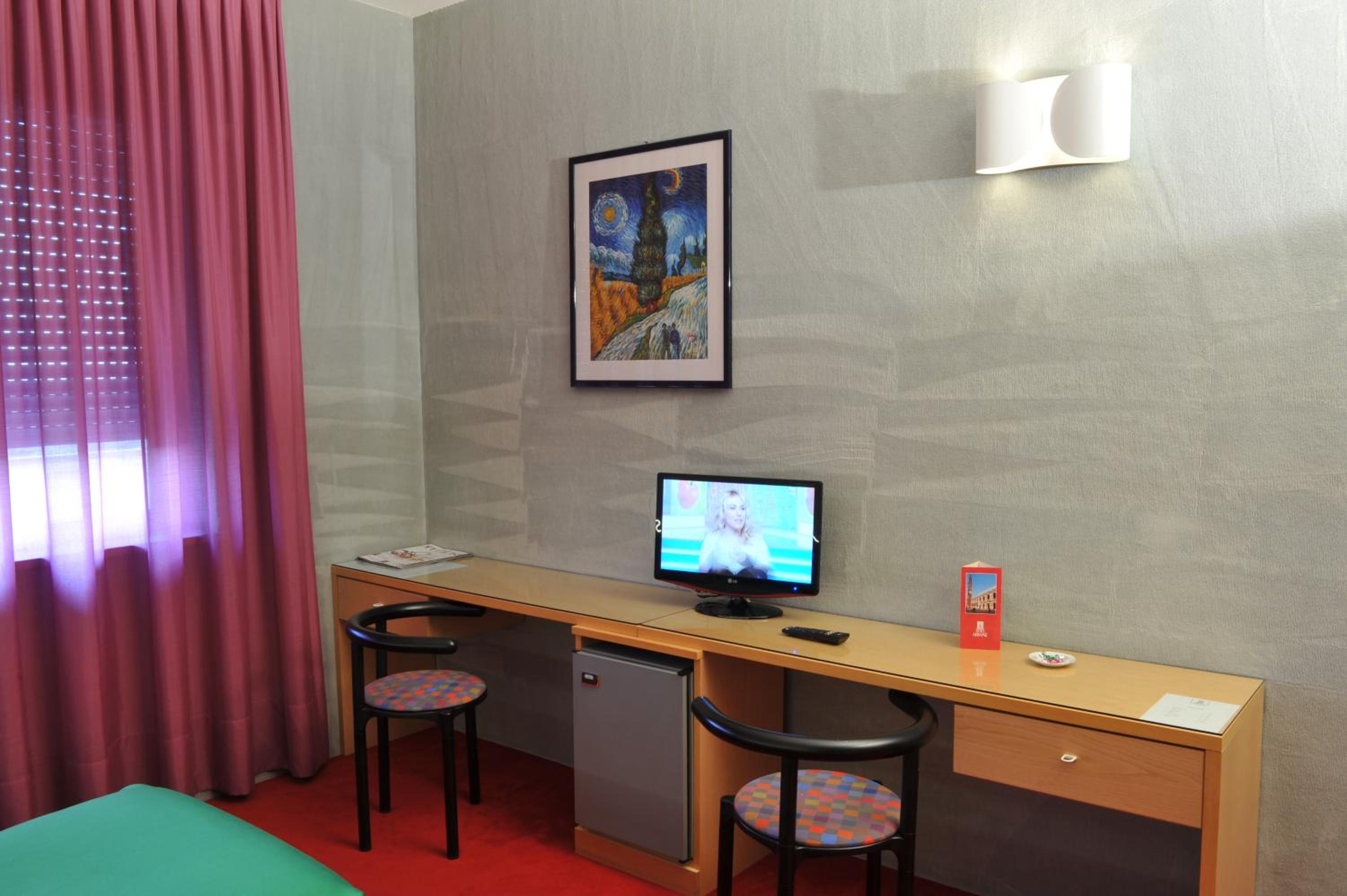 Double Room - Photo 6