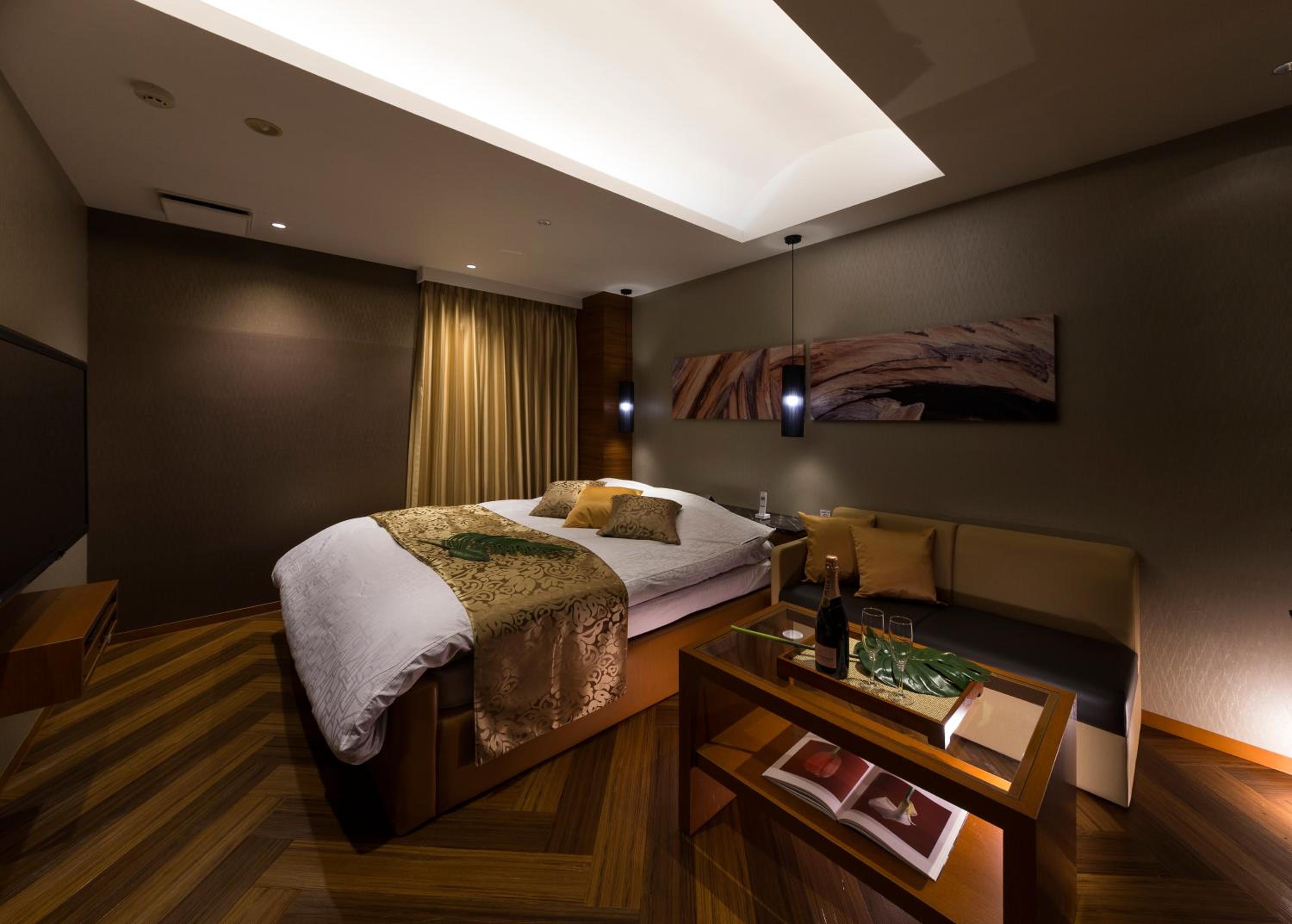 Standard Double Room - Photo 24