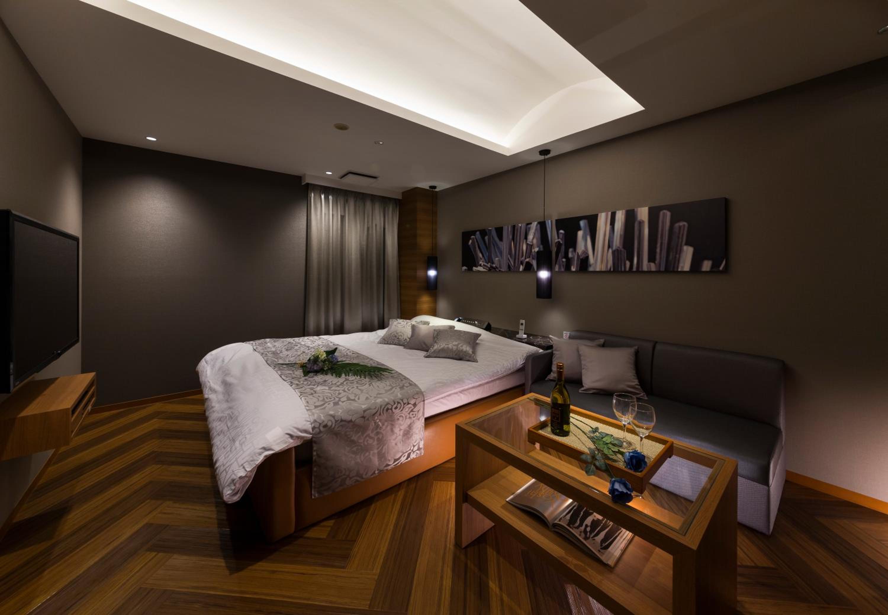 Standard Double Room - Photo 17