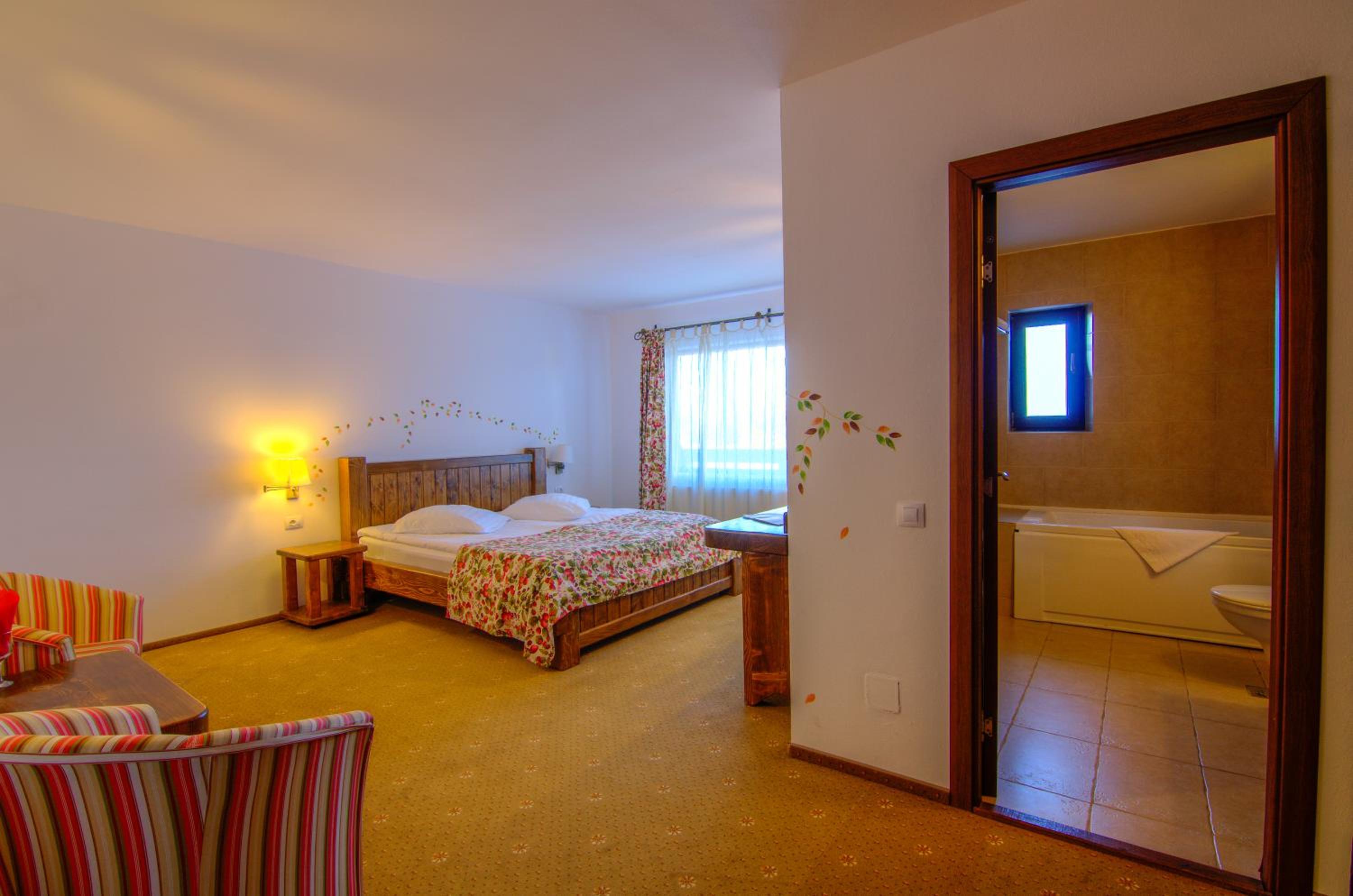 Family Suite (2 Adults + 2 Children up to 12 years old) photo 2