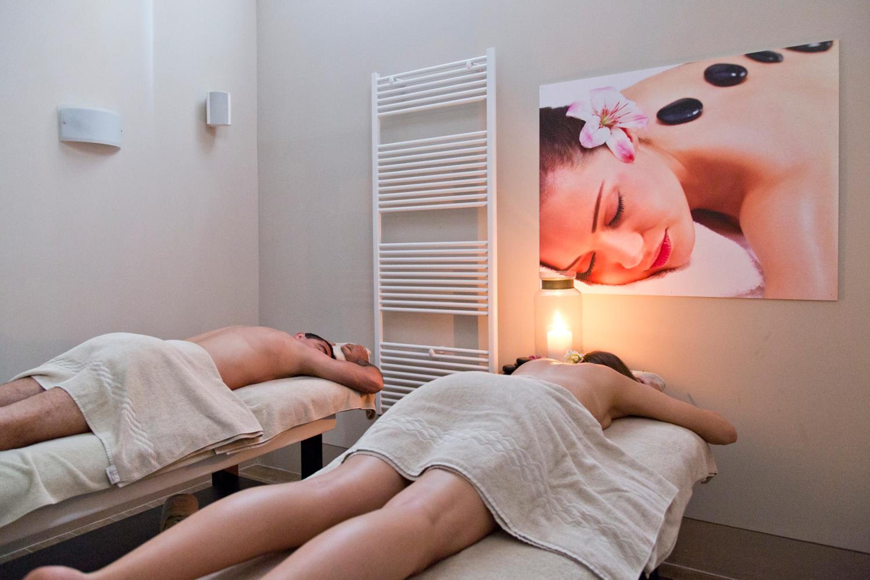 Classic Double Room with Spa Access - Photo 4