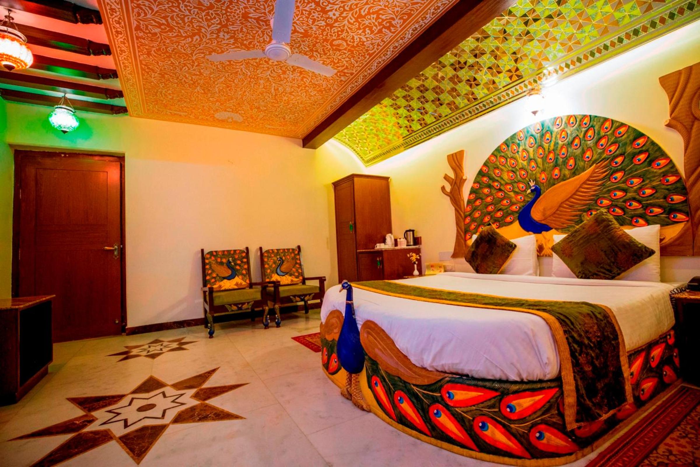 Deluxe Double or Twin Room